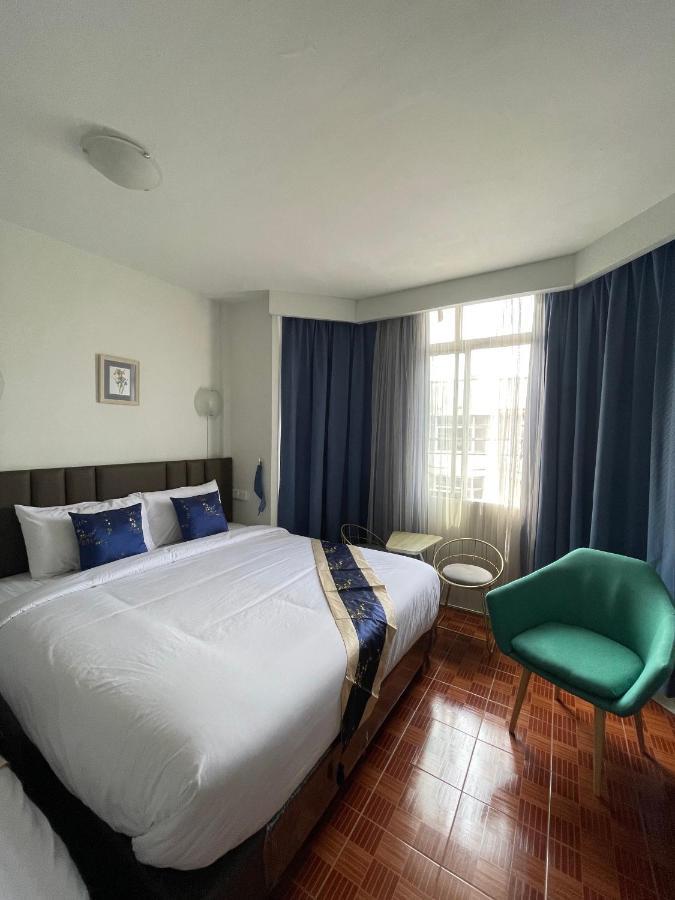 Khách sạn Acozyposhtel