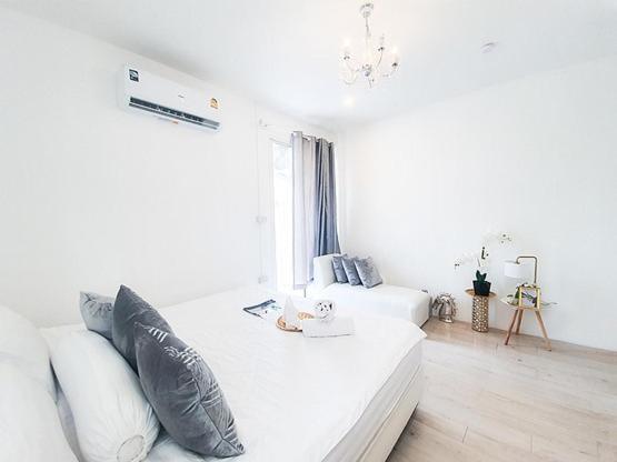 Hostal Aora Boutique Ekkamai Bangkok