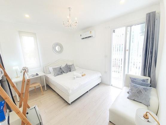 Hostal Aora Boutique Ekkamai
