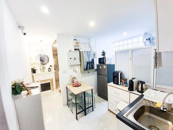 Hostal Aora Boutique Ekkamai
