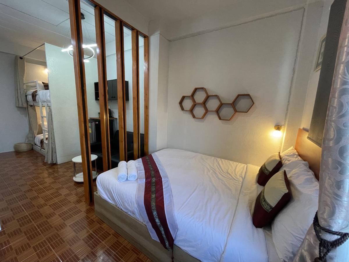 Acozyposhtel Hotell 4*