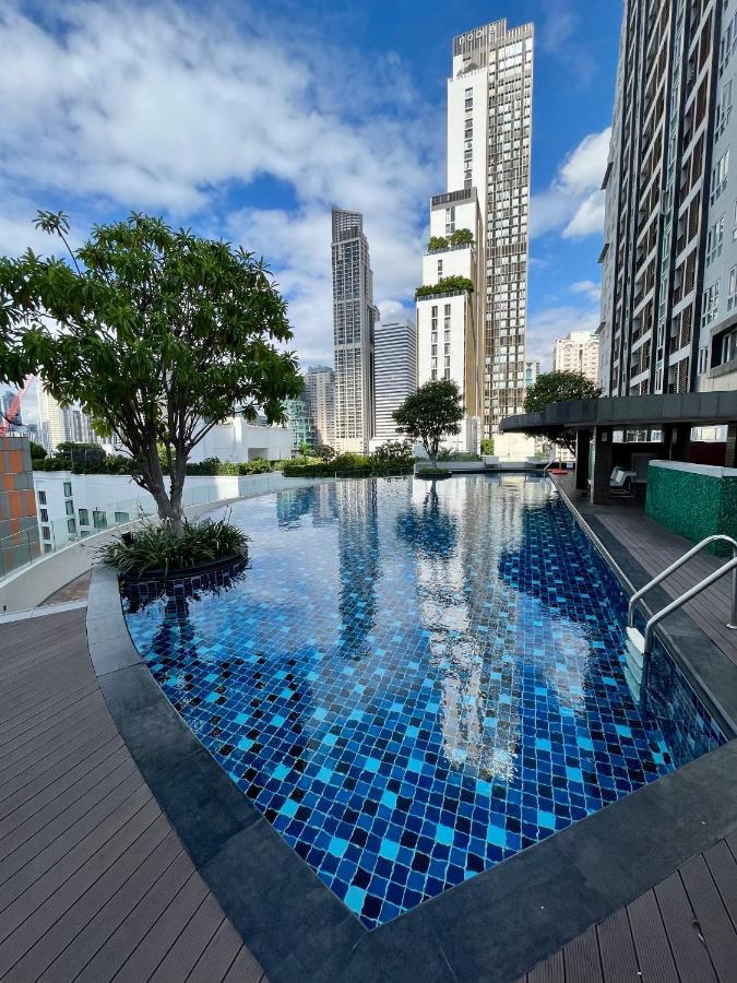 Near Bts Skytrain Free Wifi
