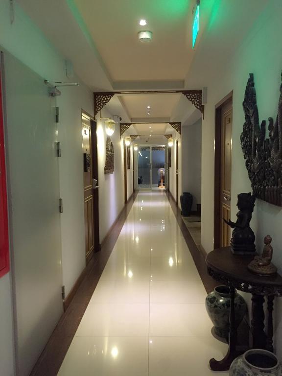 Kim At Morleng Hostal Bangkok