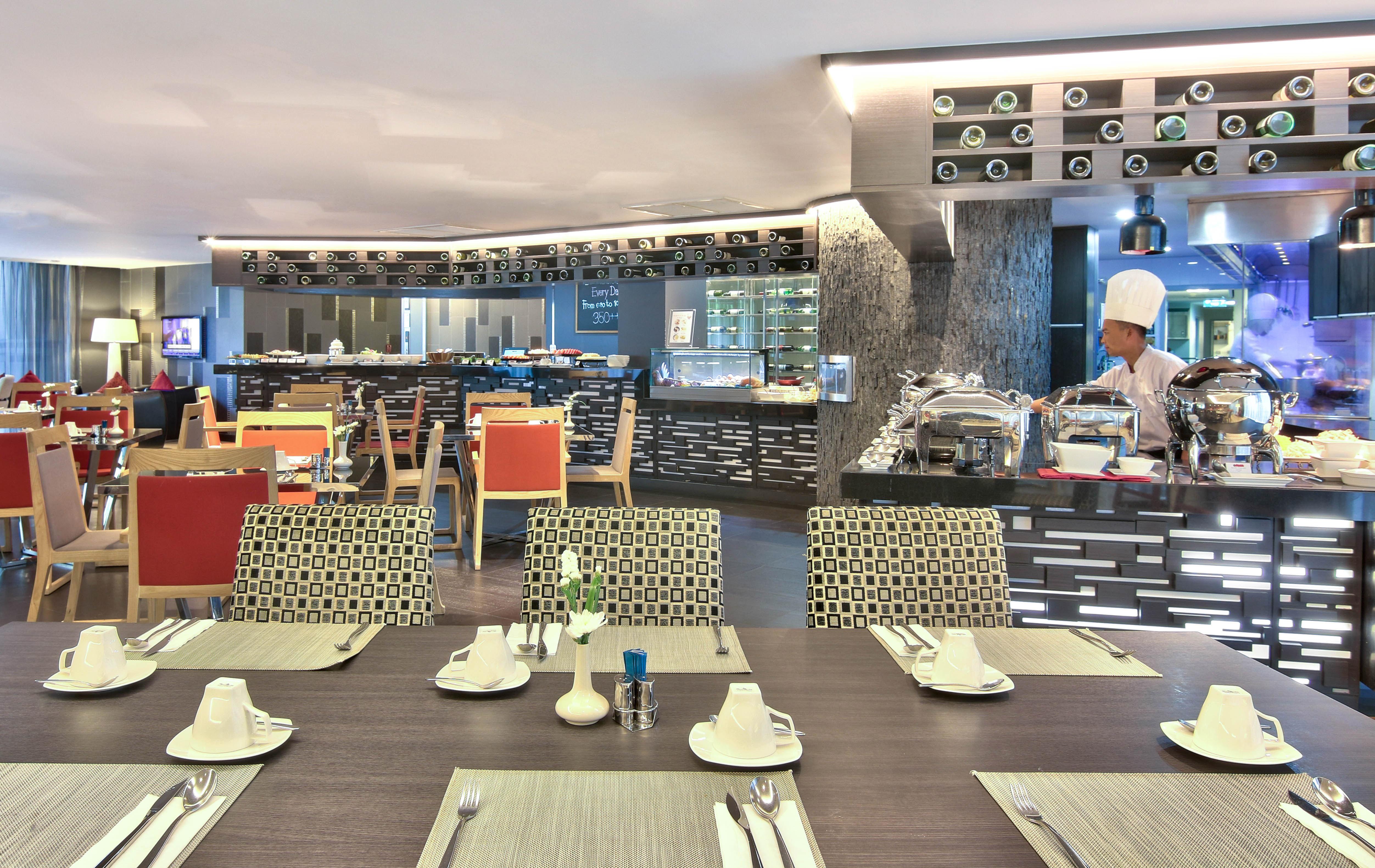 Hotel Park Plaza Soi 18 4*