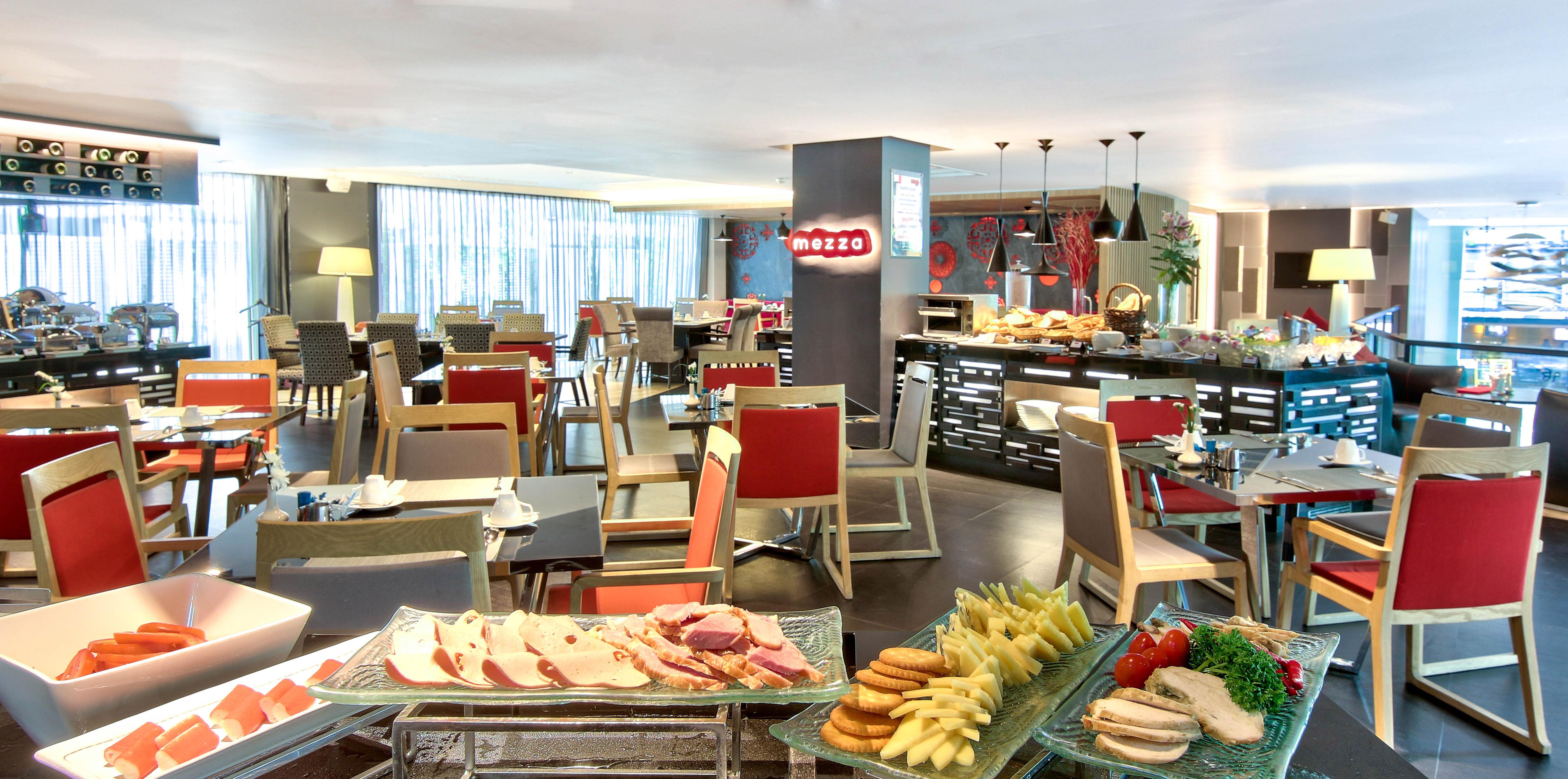 Hotel Park Plaza Soi 18