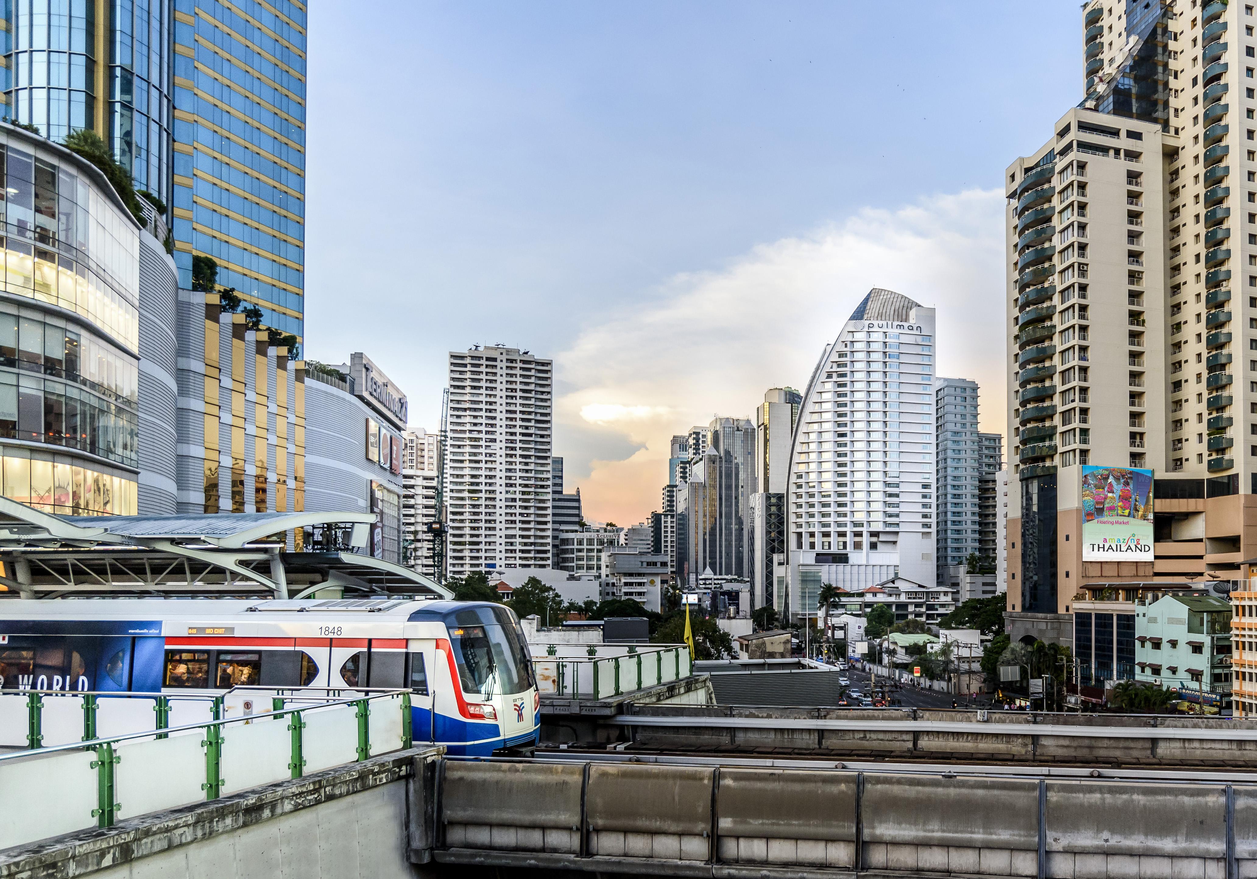 Hilton Grande Asoke Khách sạn