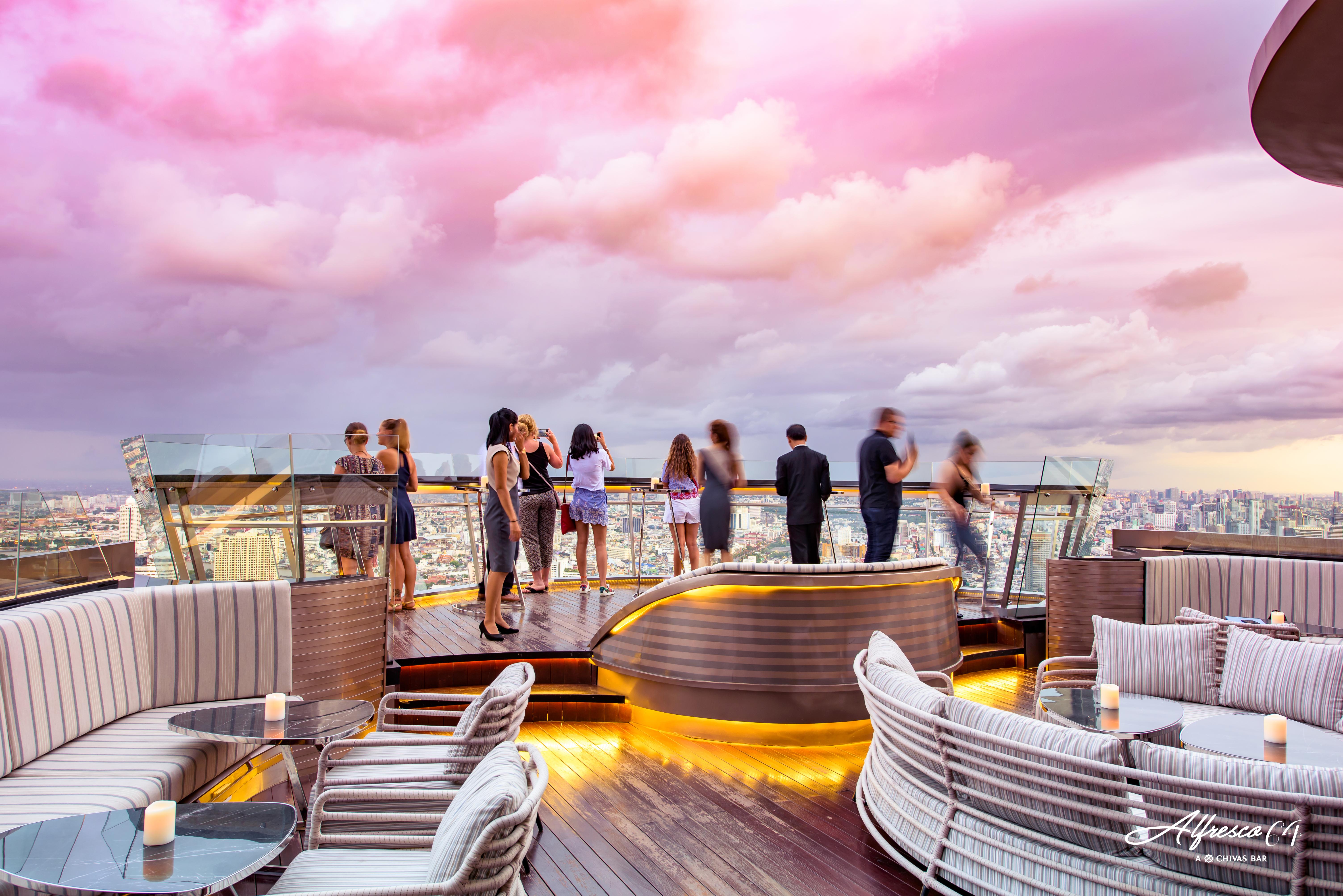 Lebua At State Tower Khách sạn 5*