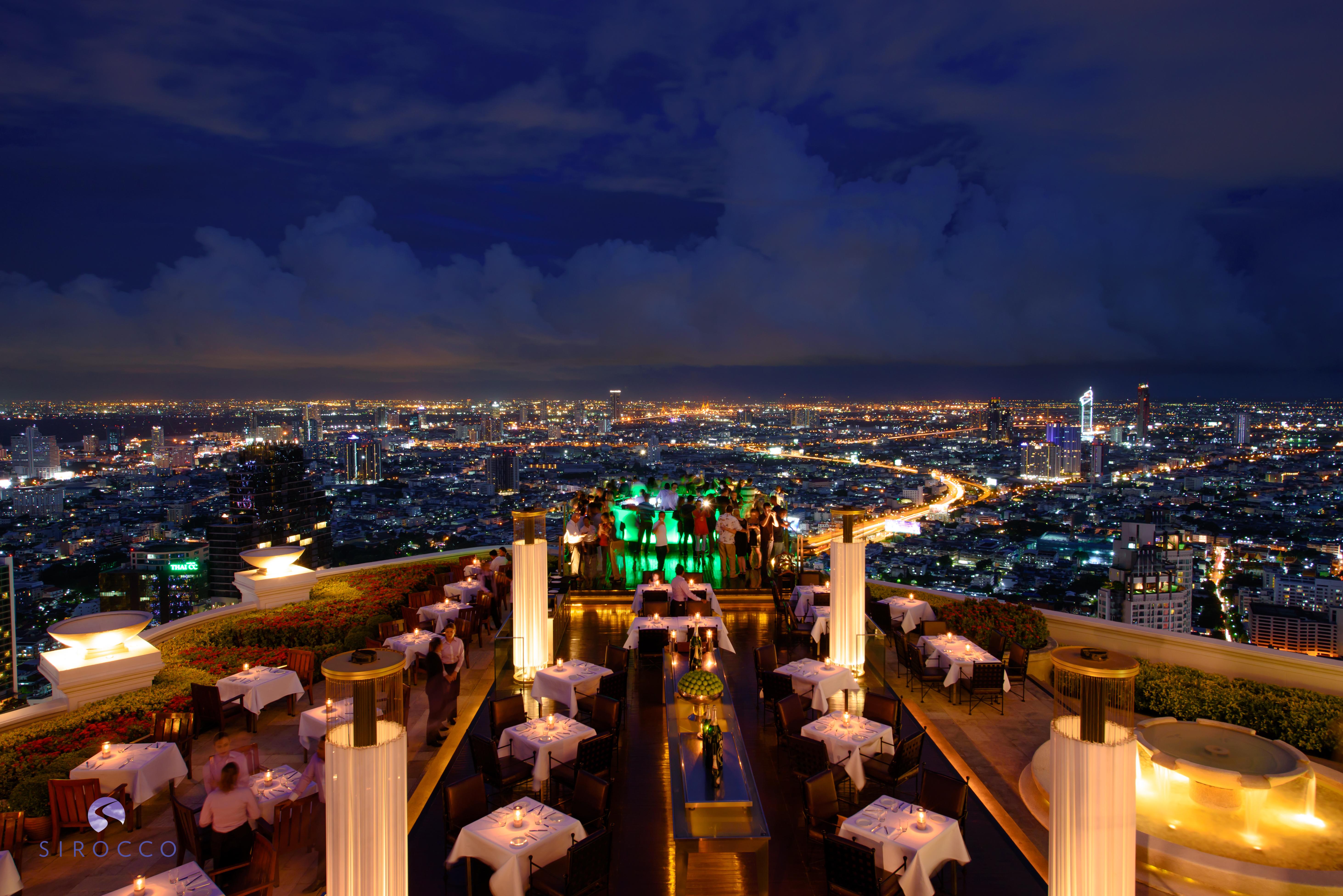 Lebua At State Tower Khách sạn 5*