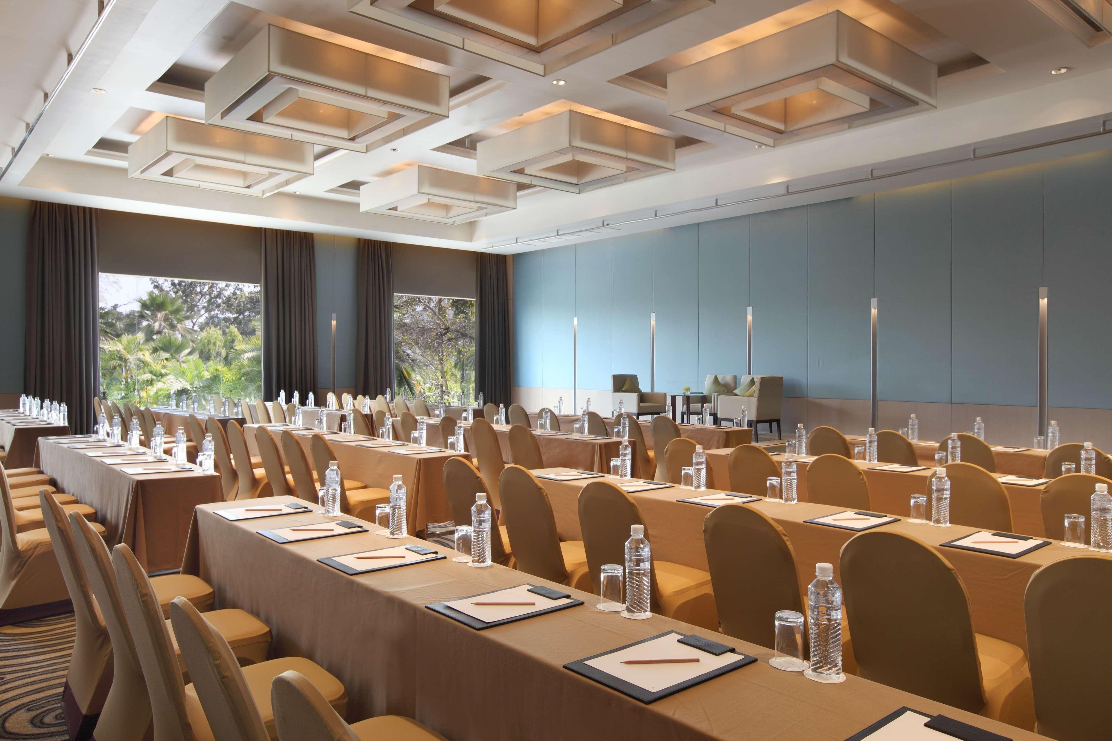 Dusit Princess Srinakarin Hotel Bangkok