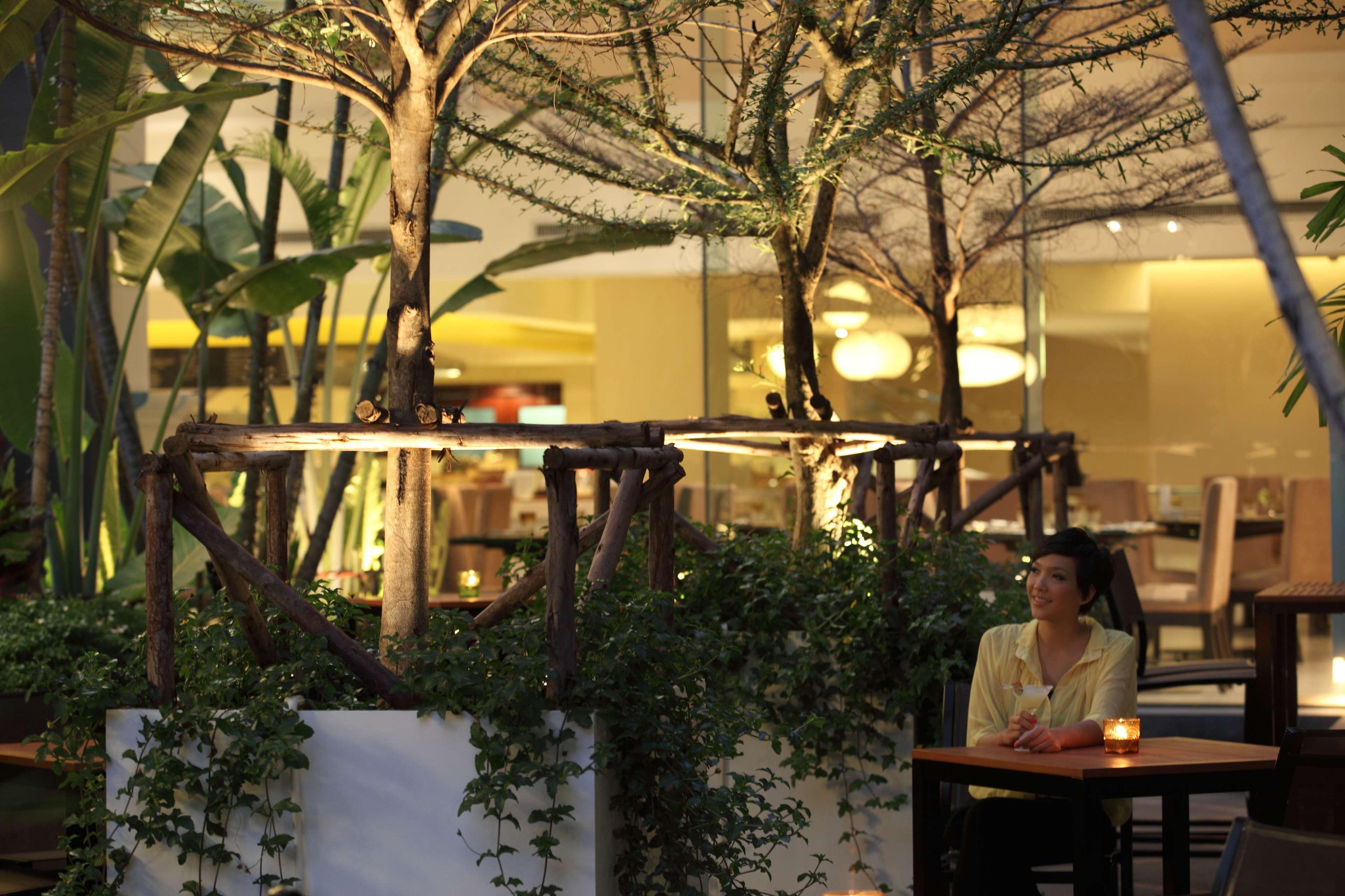 Dusit Princess Srinakarin Hotel
