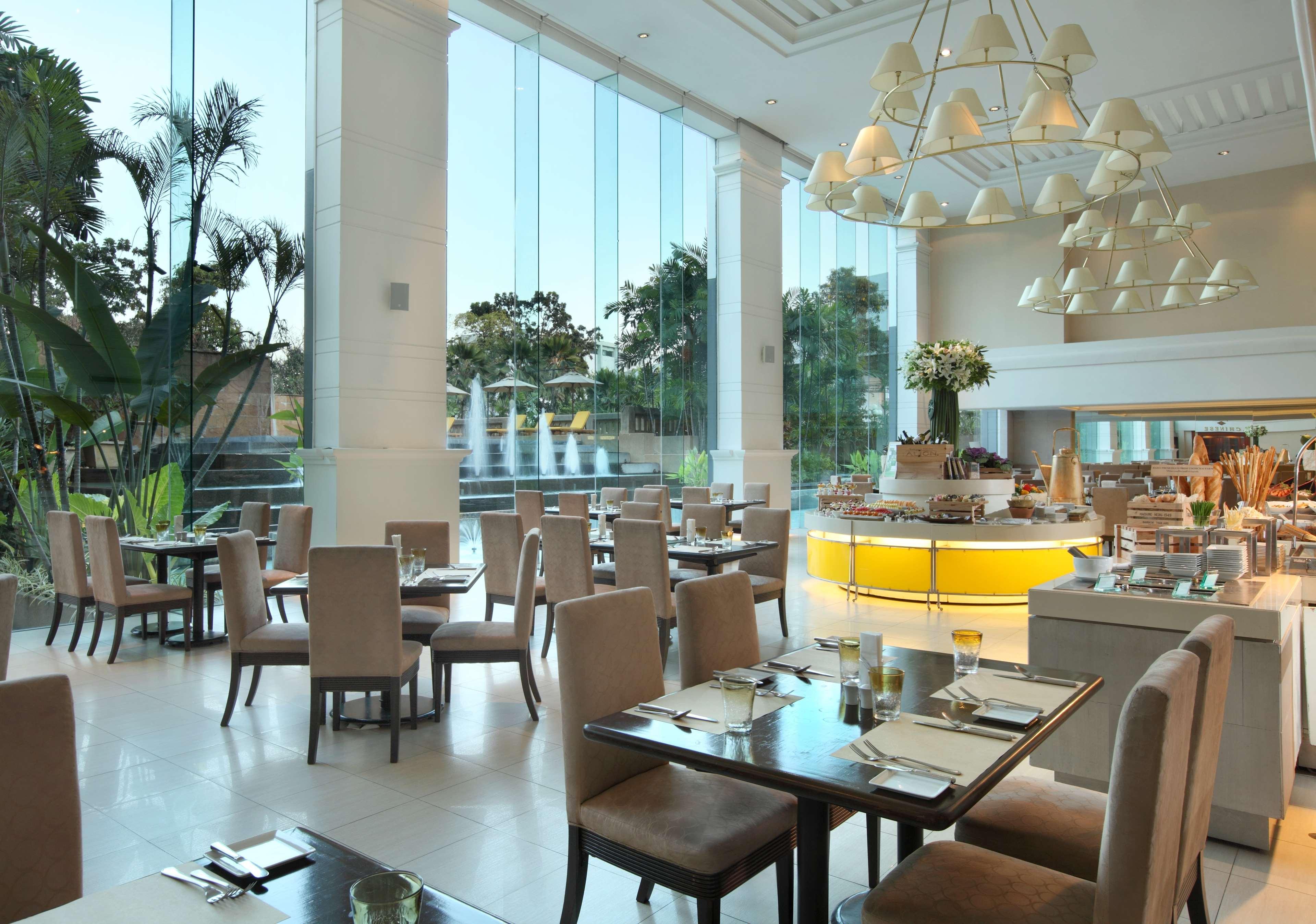Dusit Princess Srinakarin Hotel