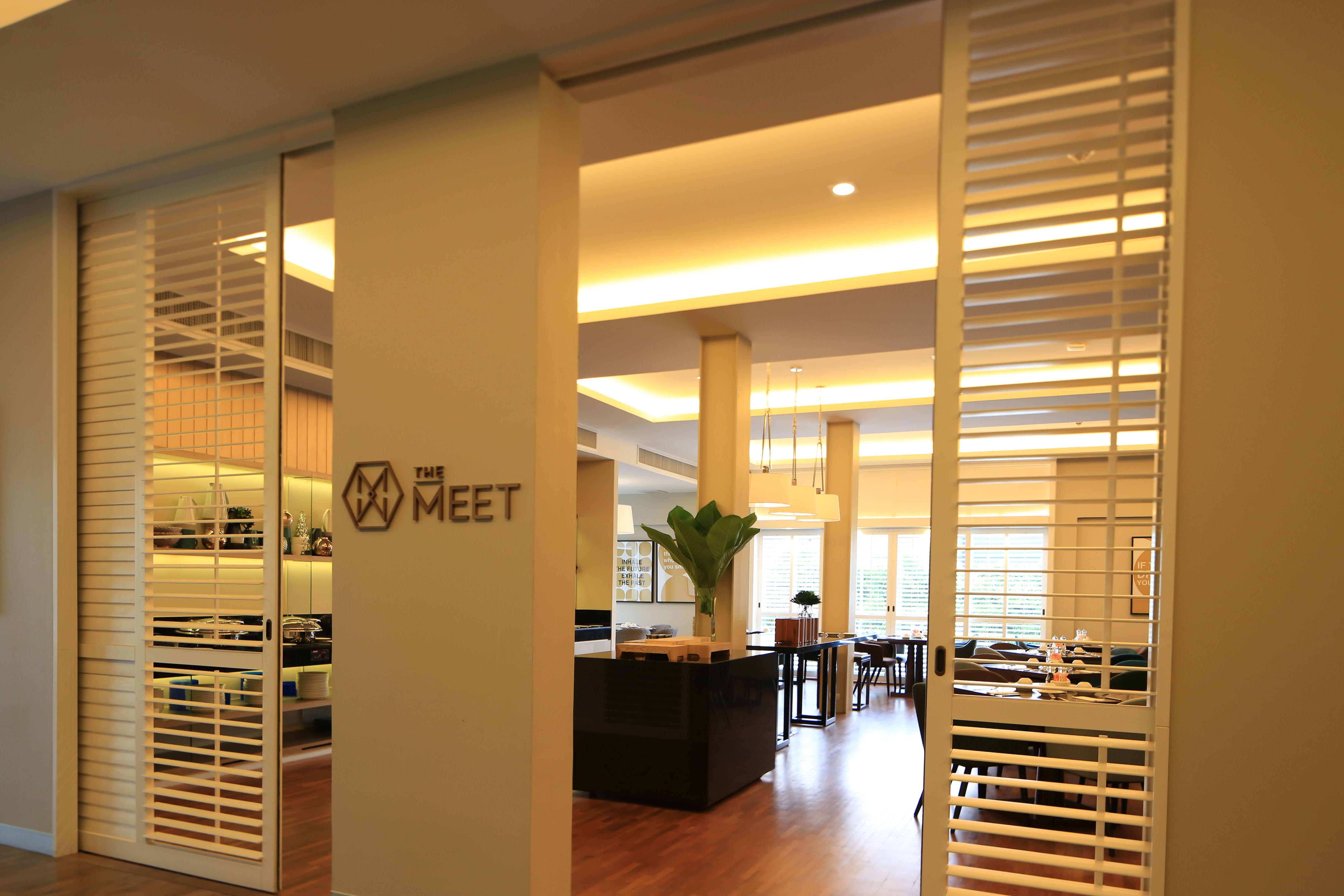 Bangna Pride & Hotel 4*