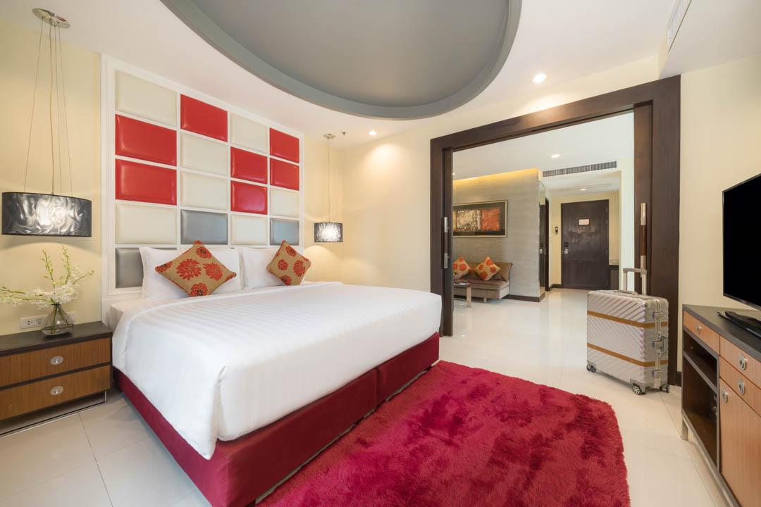 Furamaxclusive Asoke, Khách sạn 4*