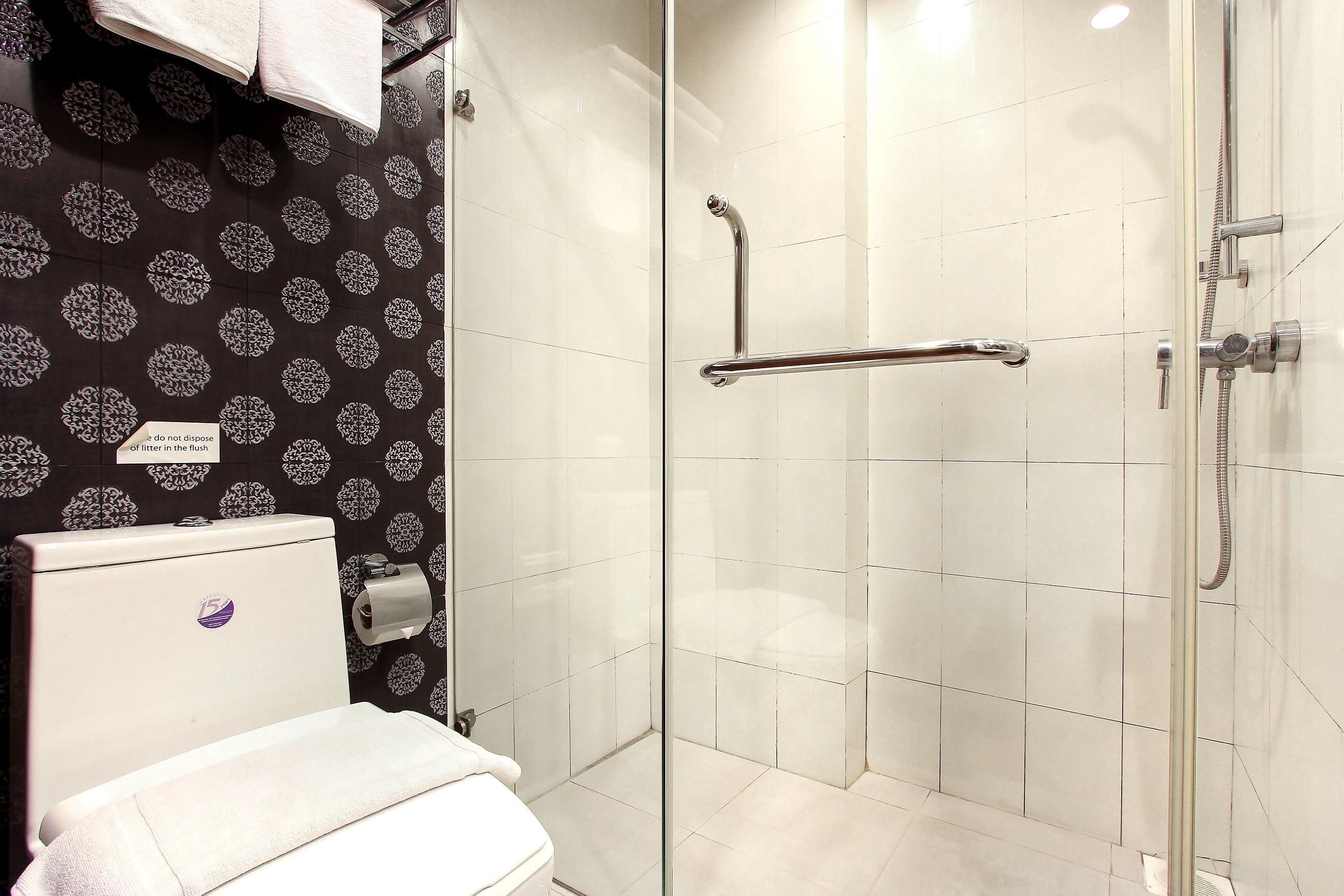 Bally Silom 3*