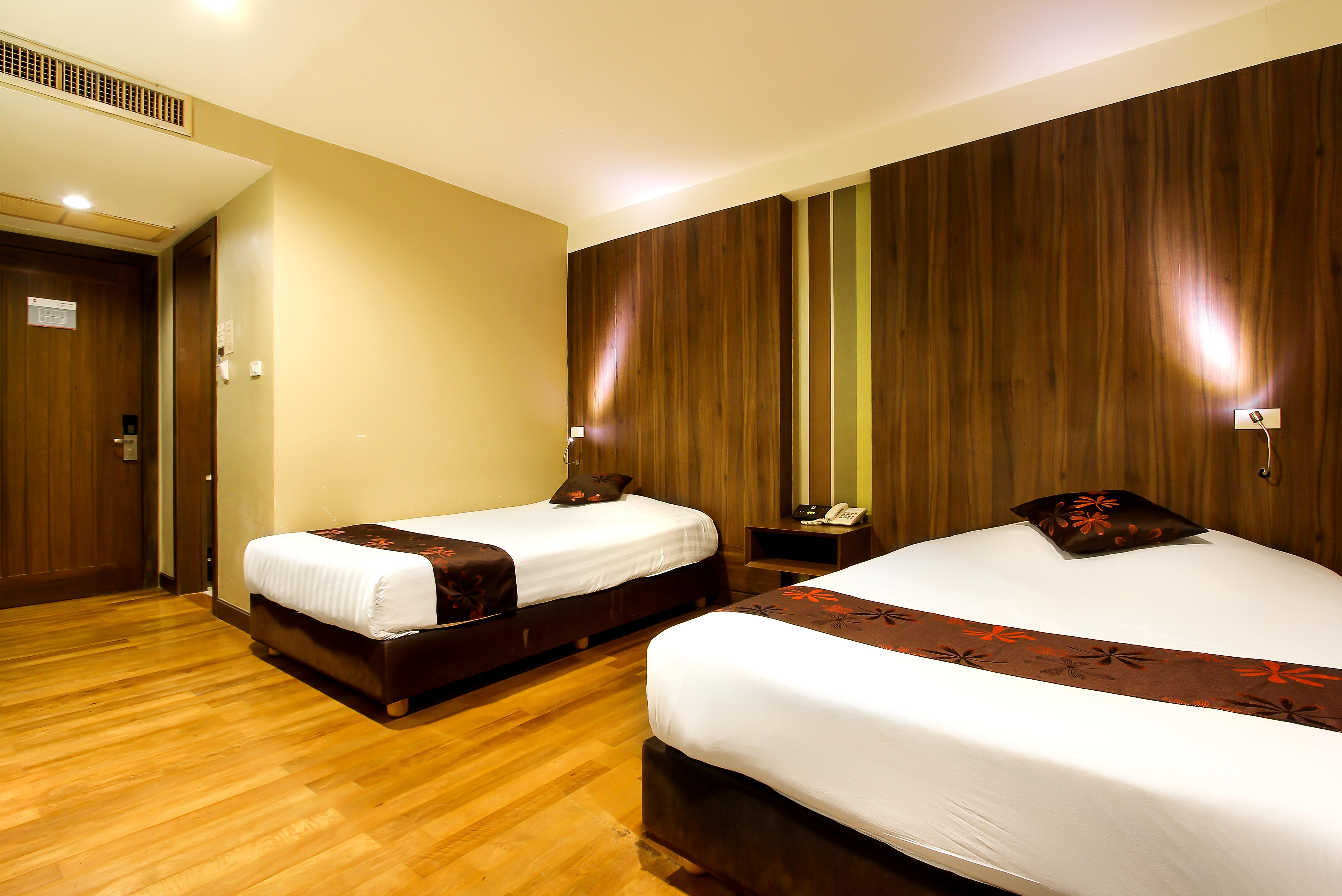 Bally Silom 3*