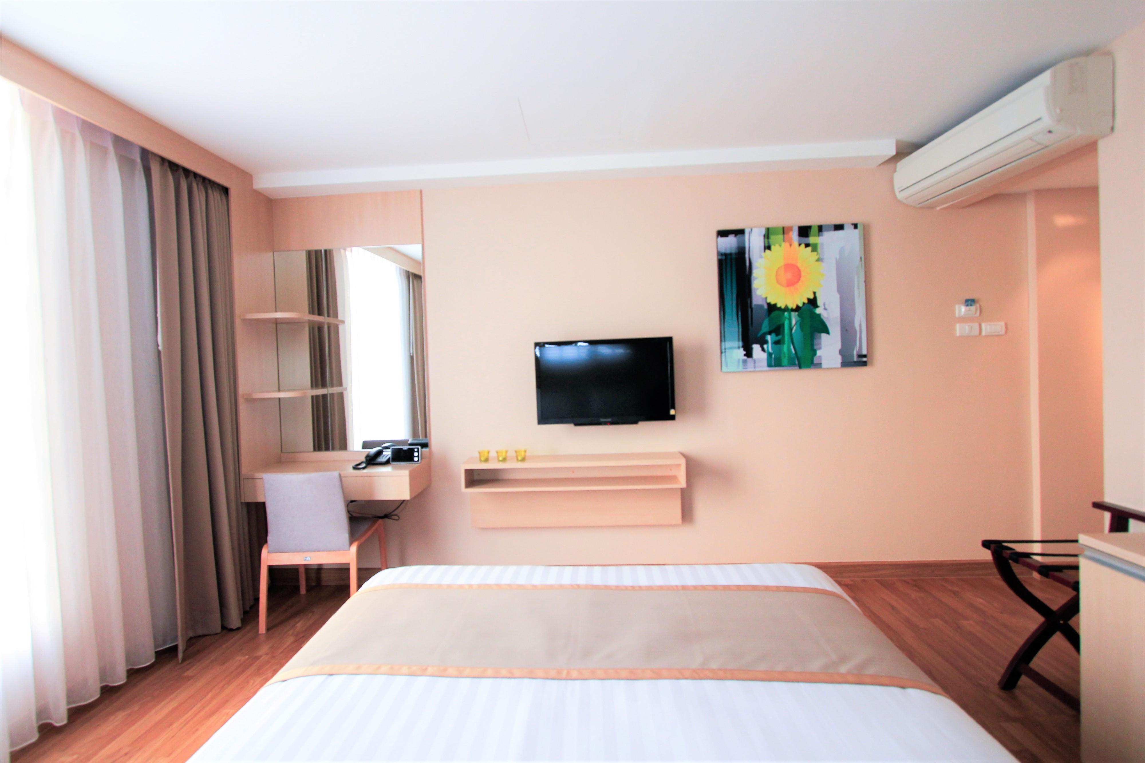 Inn Petals