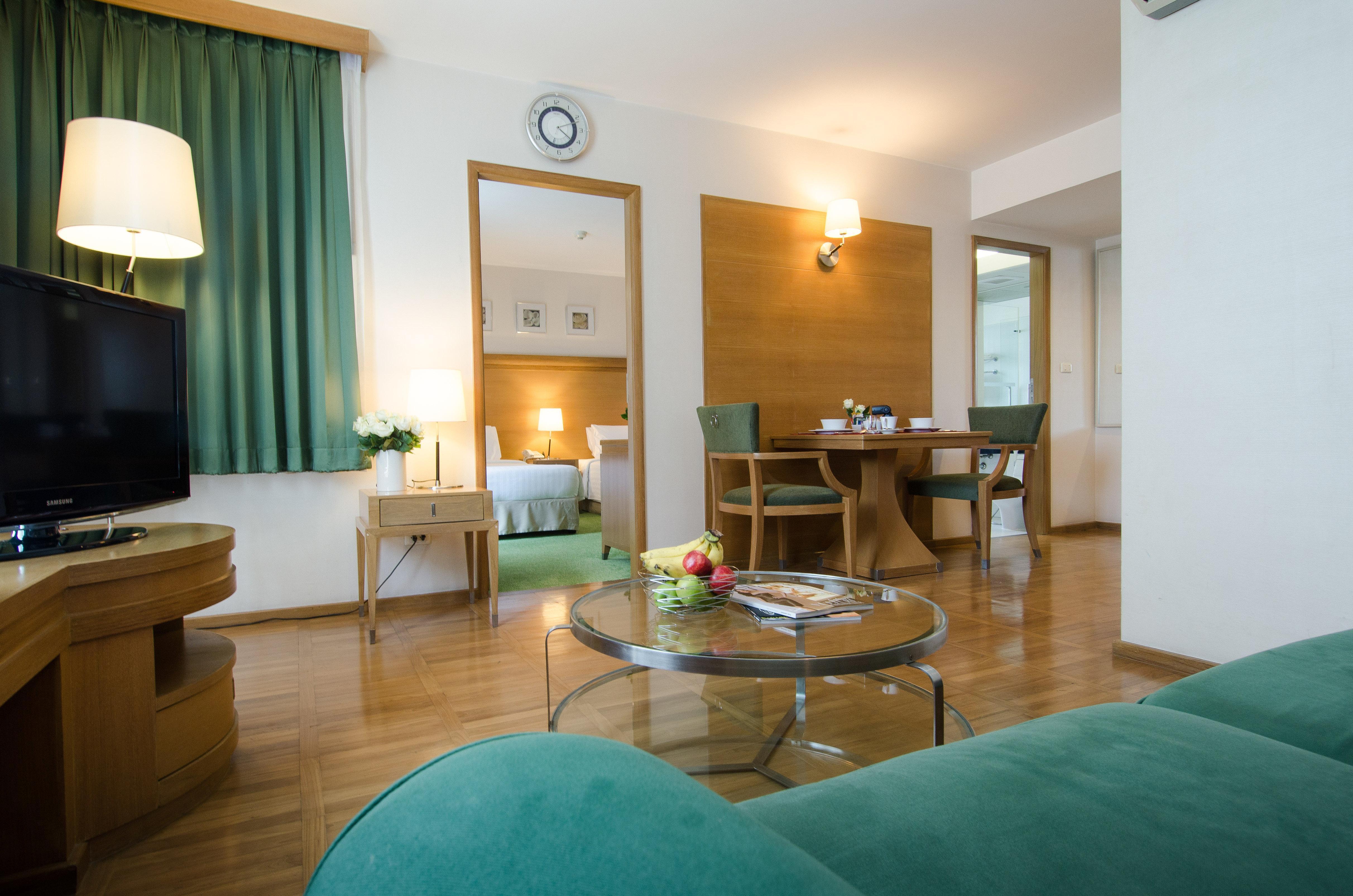 At Ease Saladaeng By Aetas Hotell 4*