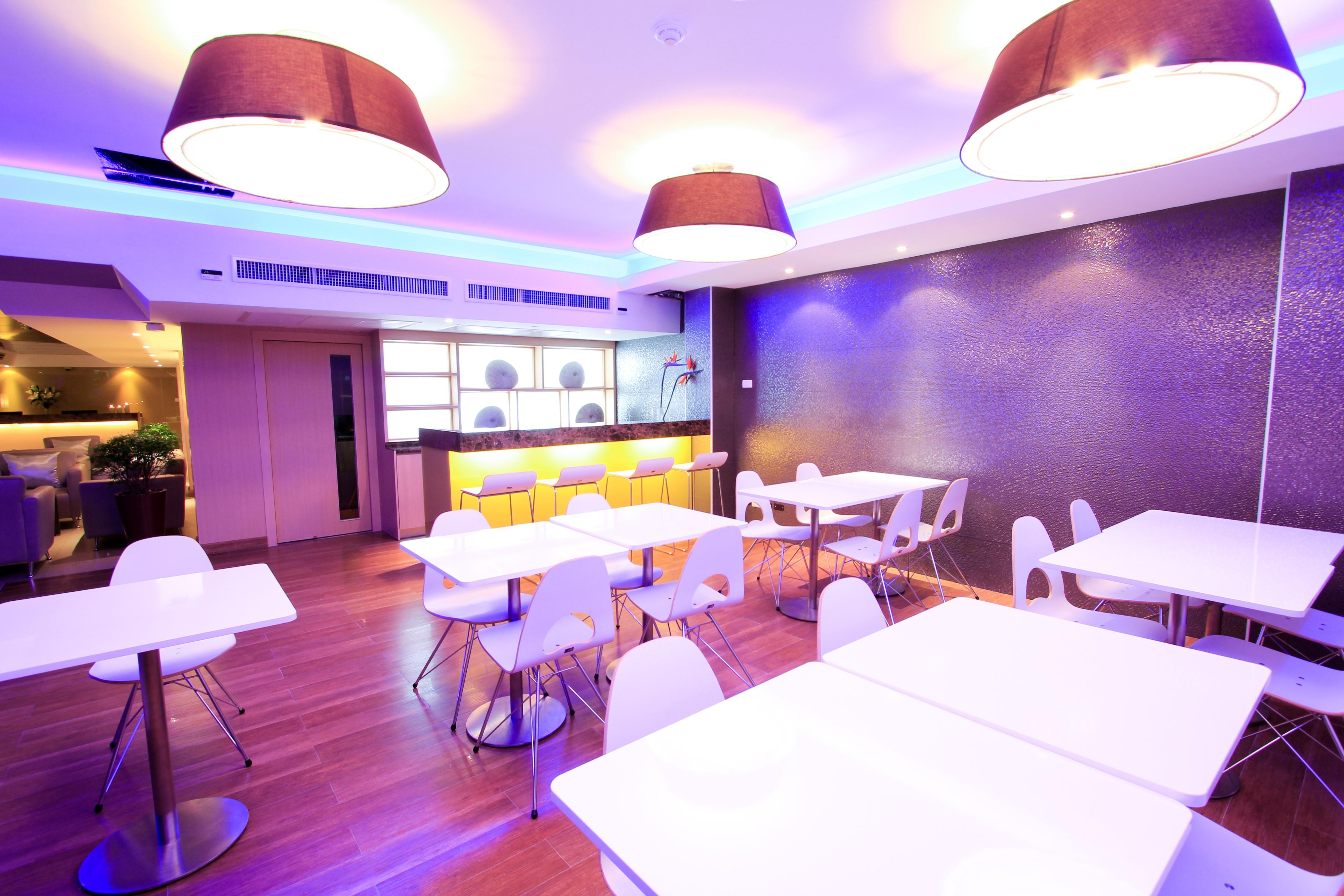 Petals Inn 3*