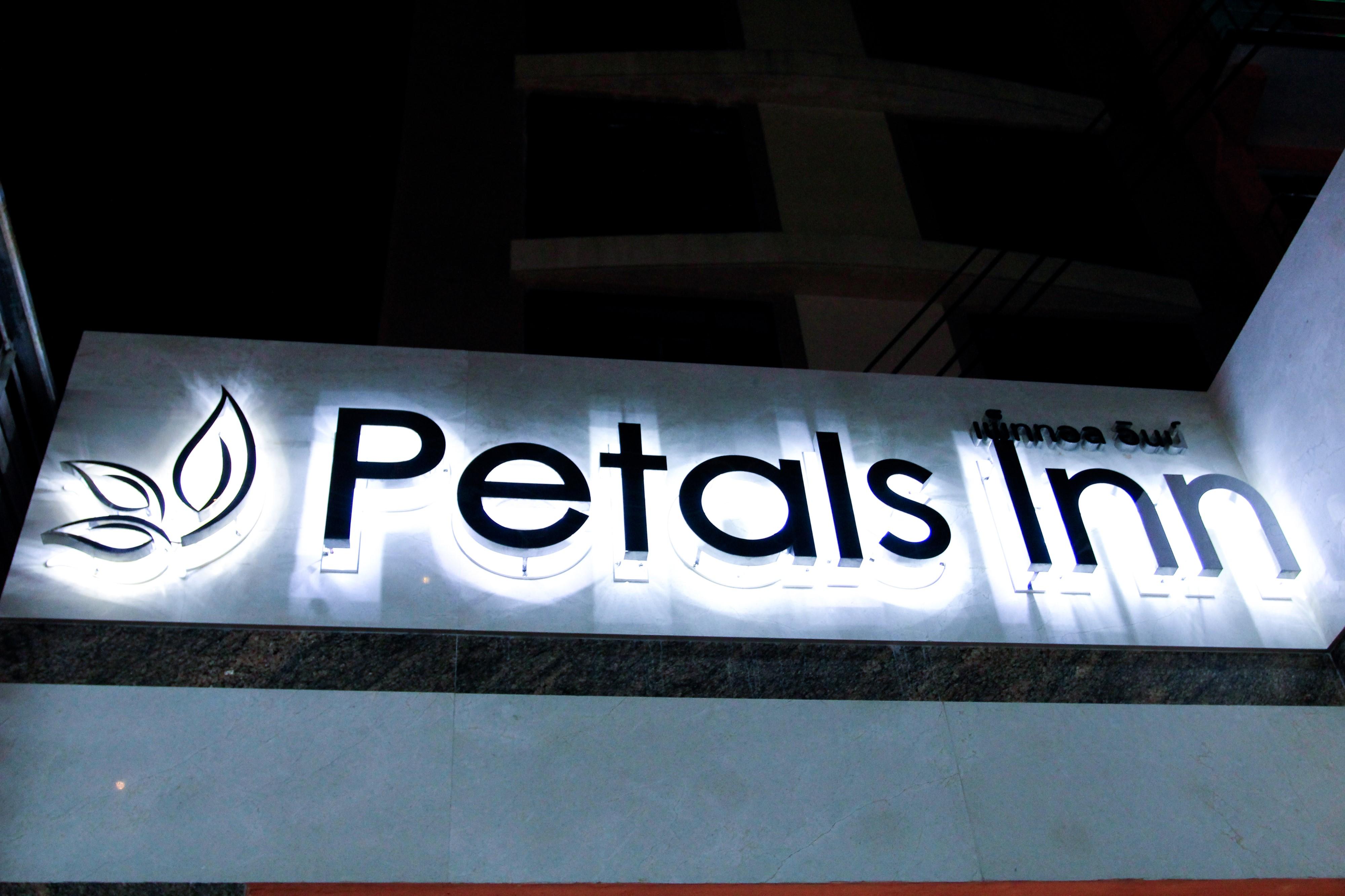 Petals Inn