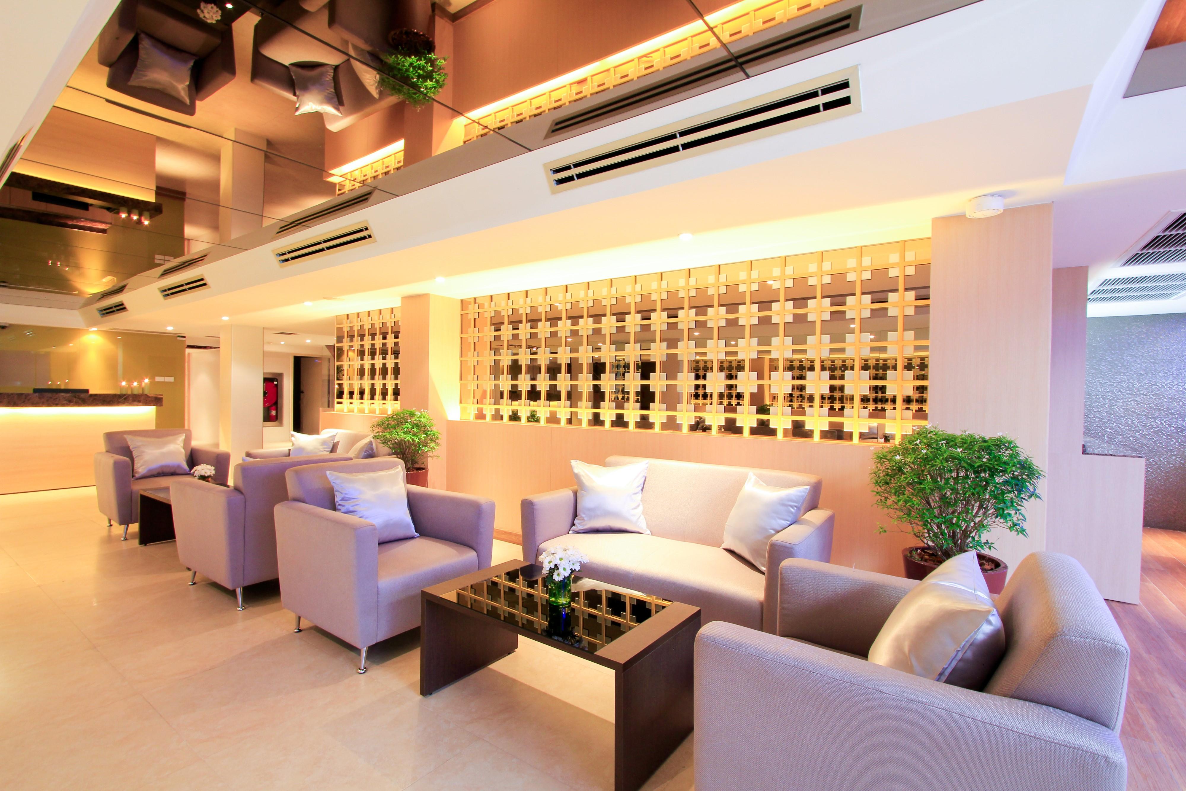 Petals Inn 3*