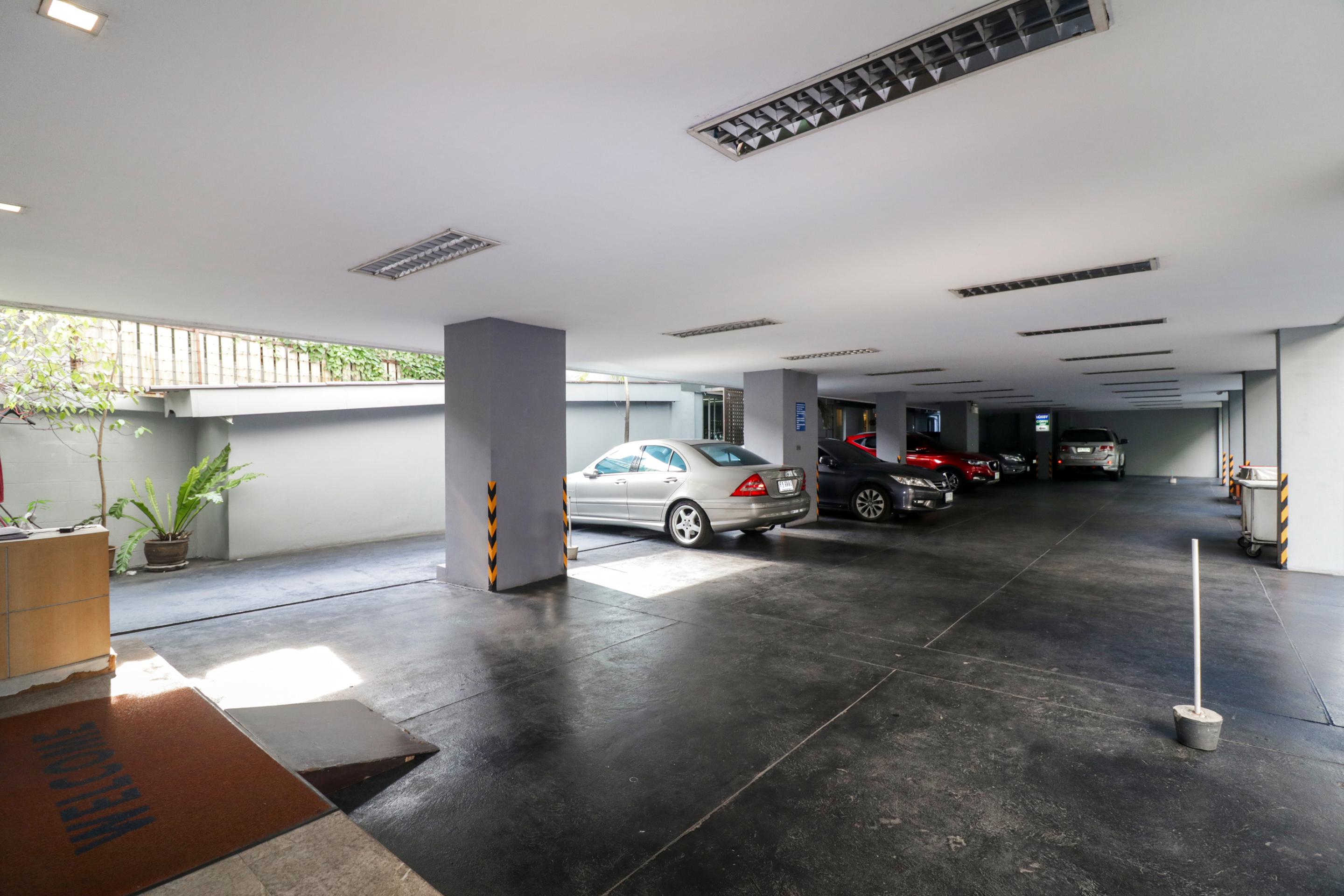 Bally Sukhumvit 3*