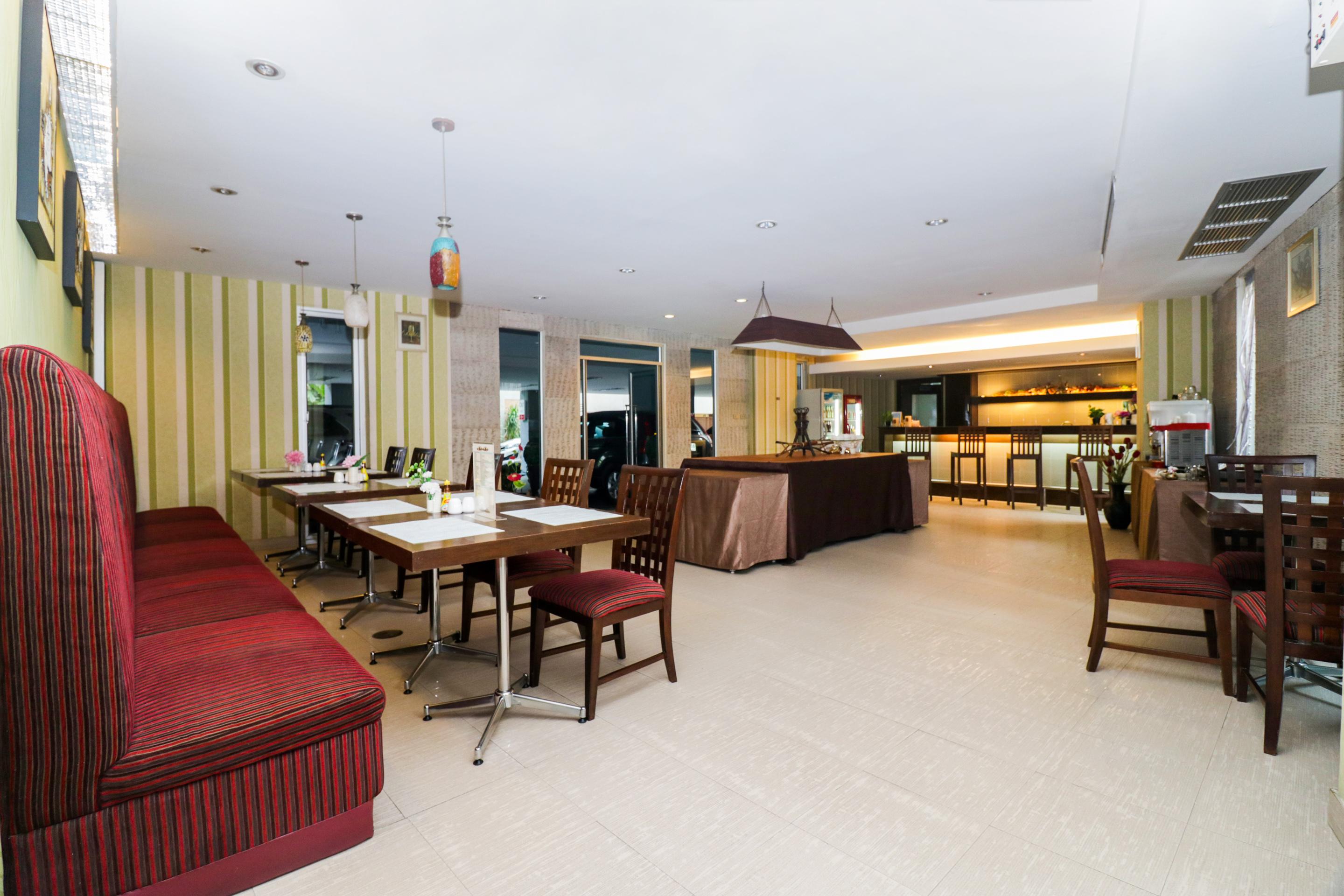 Bally Sukhumvit Hotel 3*