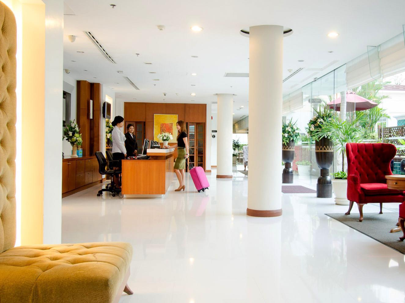 Hotell At Ease Saladaeng By Aetas