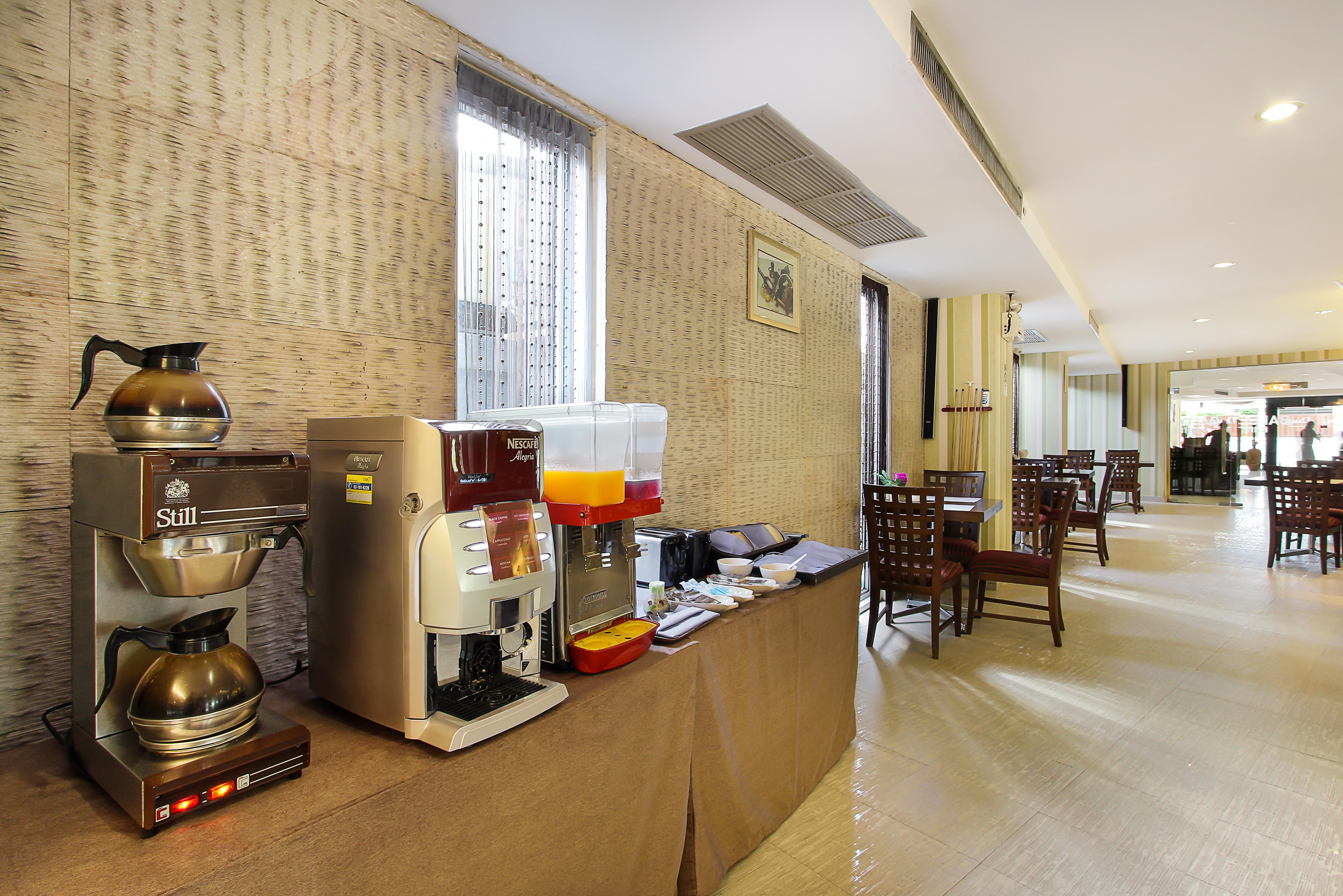 Bally Sukhumvit Hotel 3*