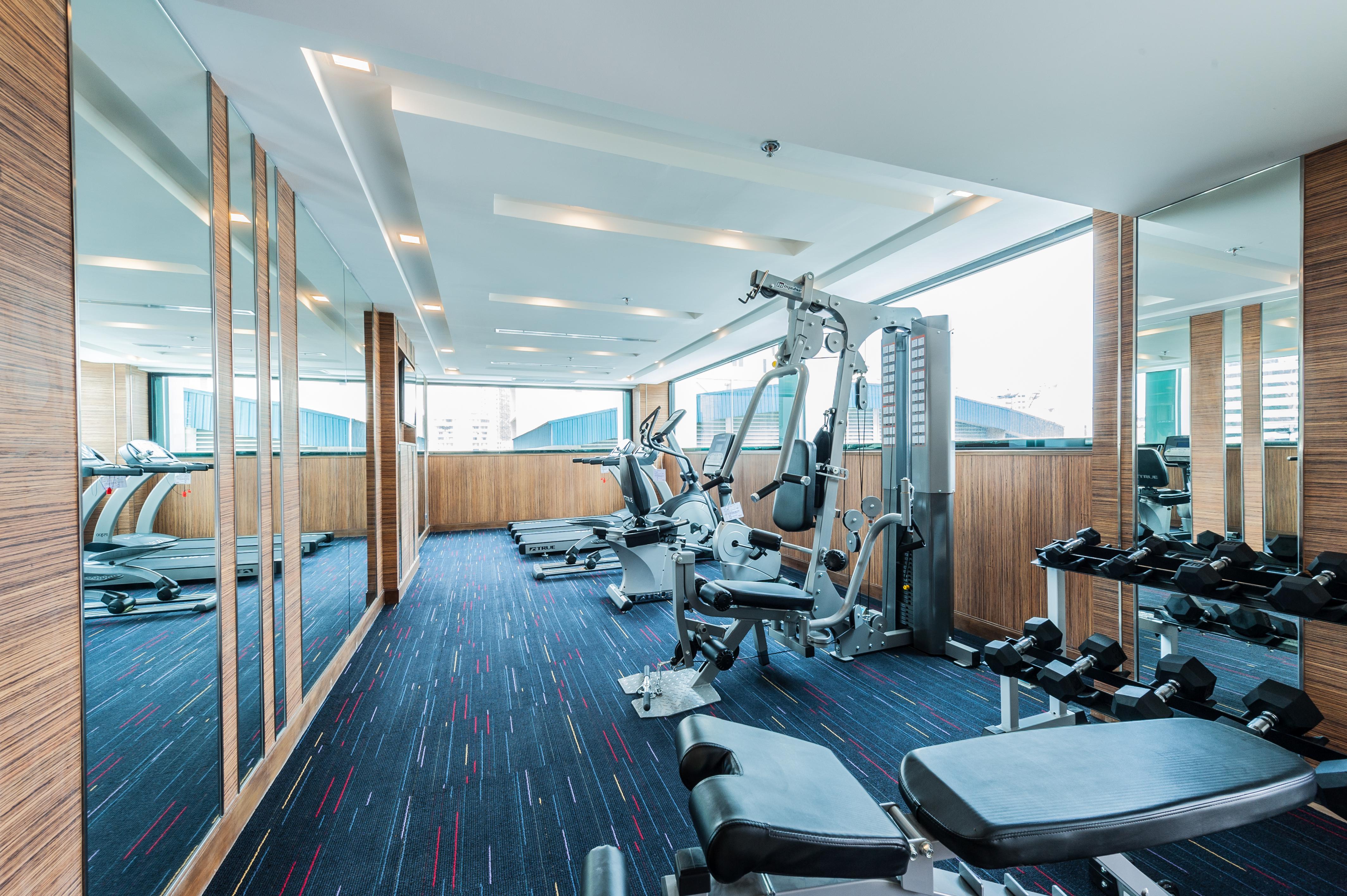 Ramada By Wyndham Sukhumvit 11 Hotel