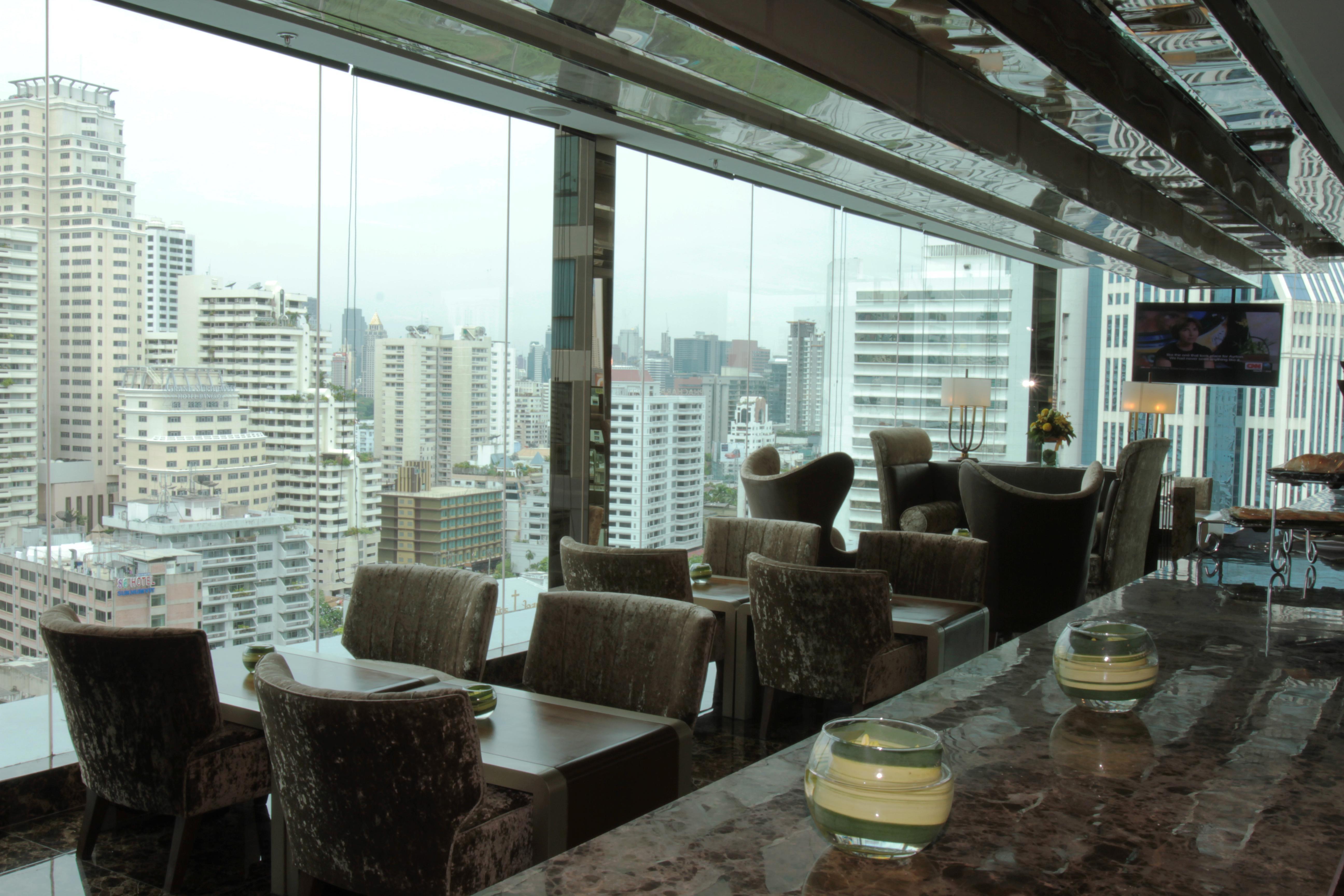 Hotel Ramada By Wyndham Sukhumvit 11 4*