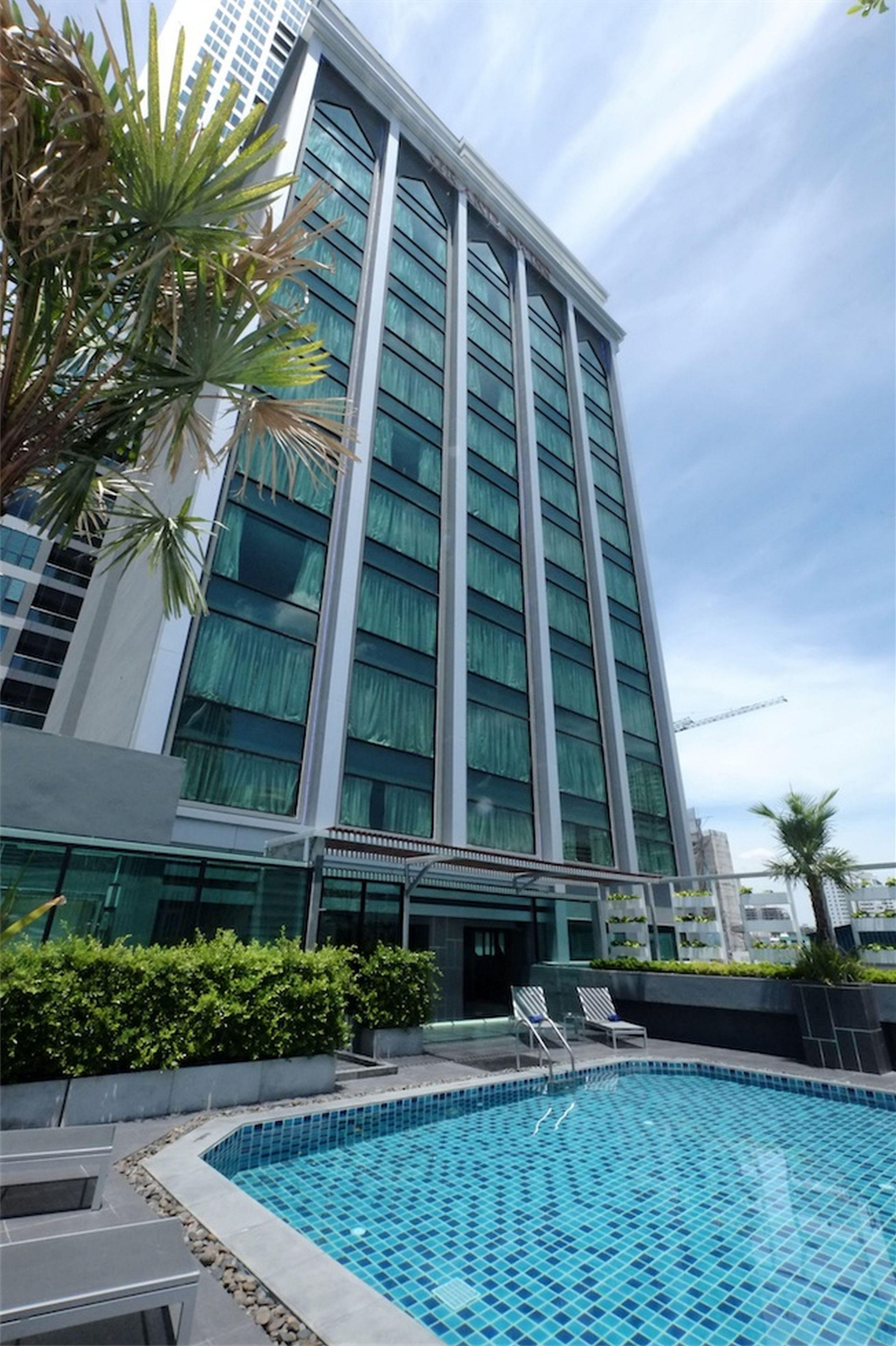 Ramada By Wyndham Sukhumvit 11 Hotel Bangkok