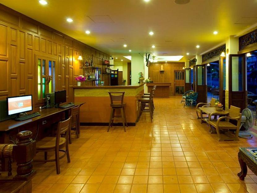 Hotel Korbua House 3*