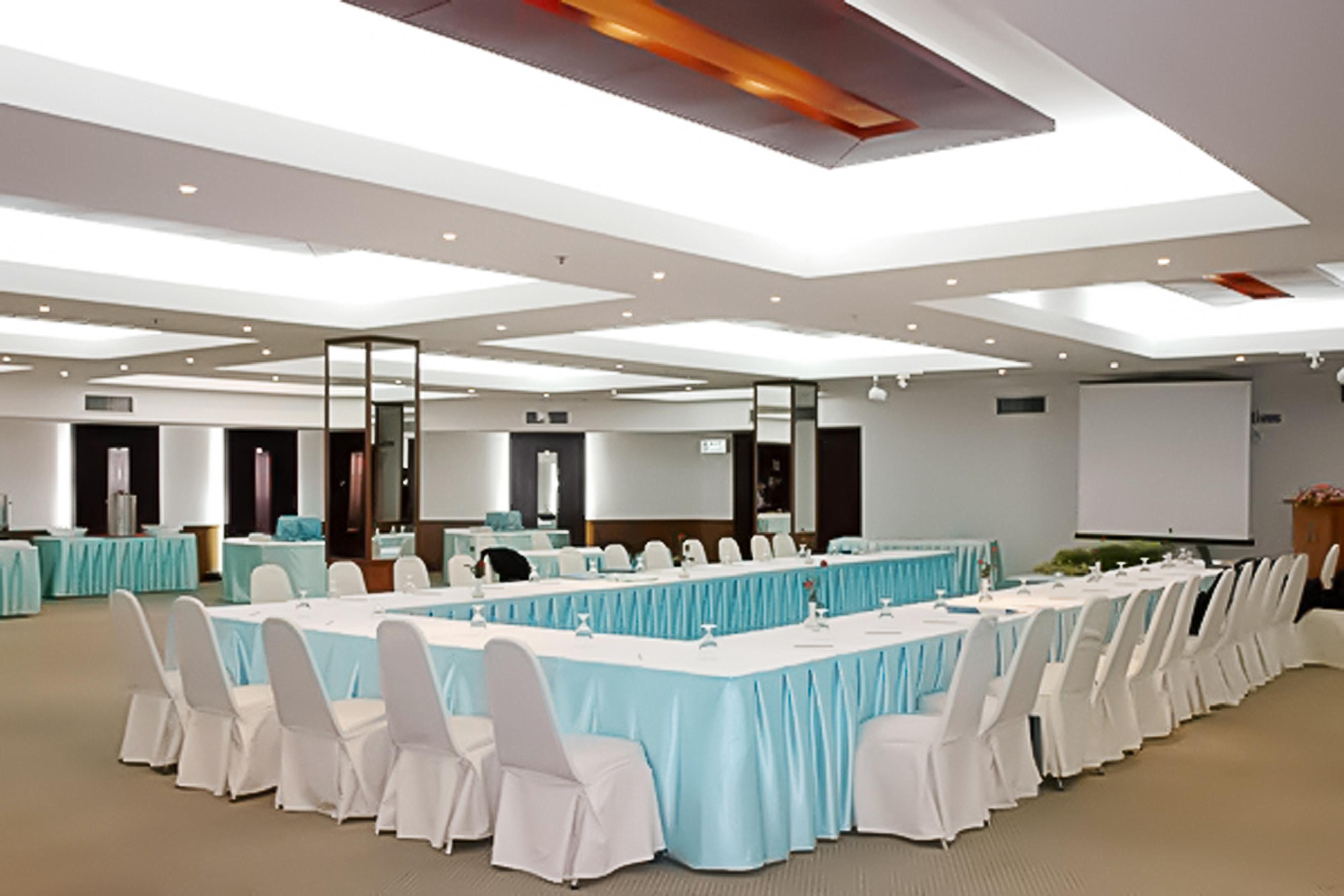 Khách sạn Ambassador - Sha Extra 4*