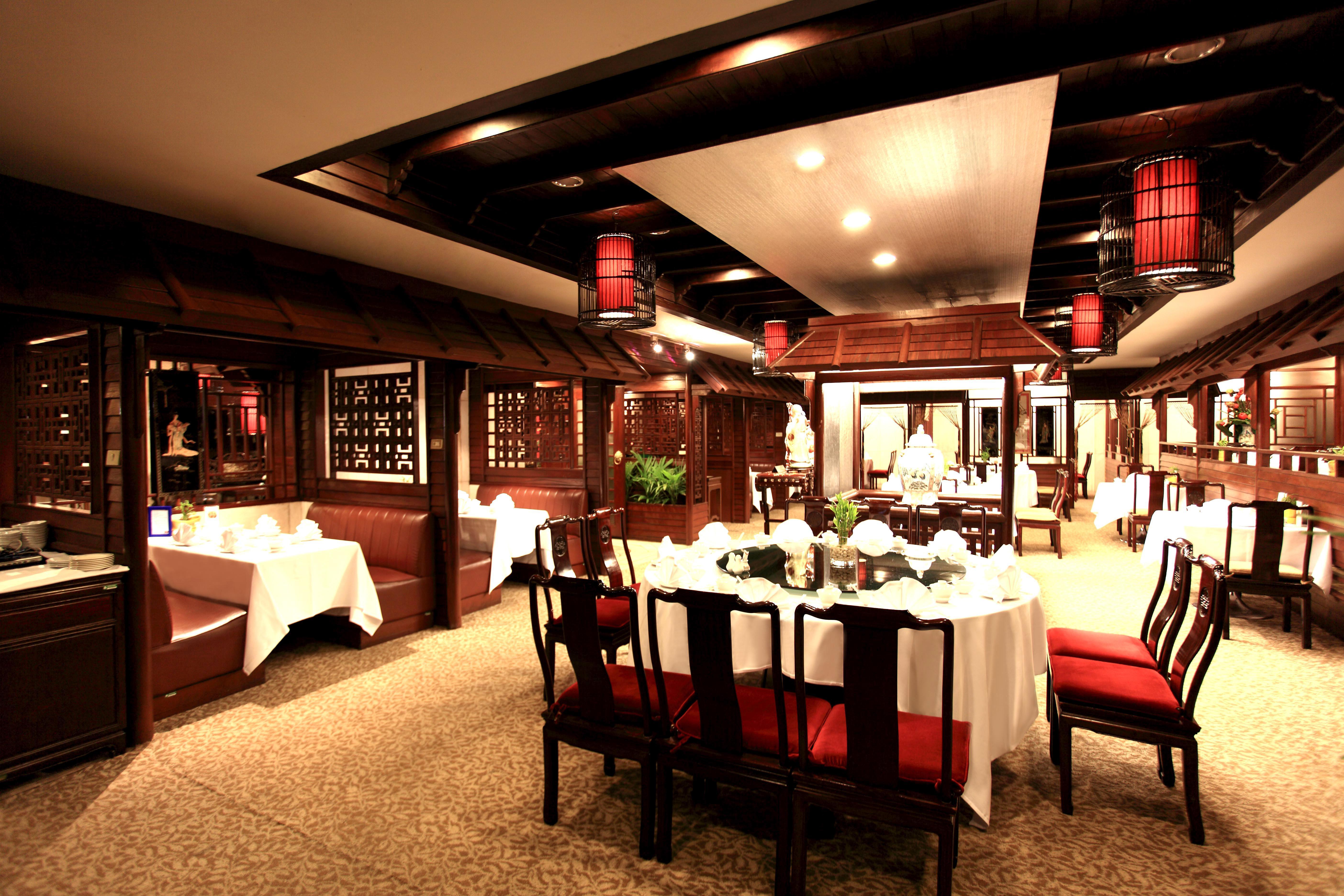 Khách sạn Ambassador - Sha Extra 4*