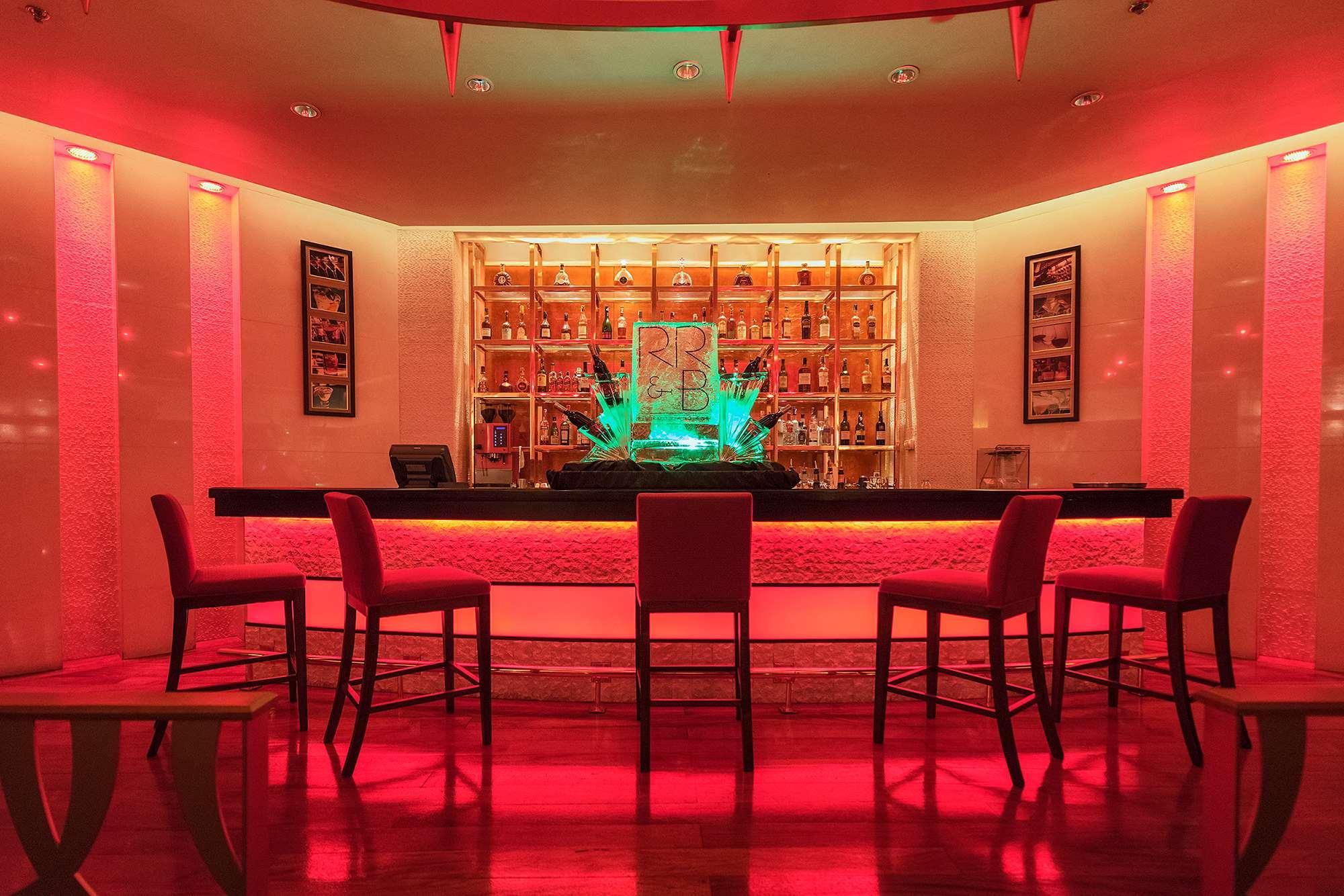 The Landmark 5*