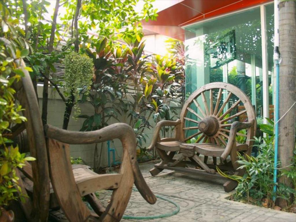 Khách sạn Juzi Bangkok