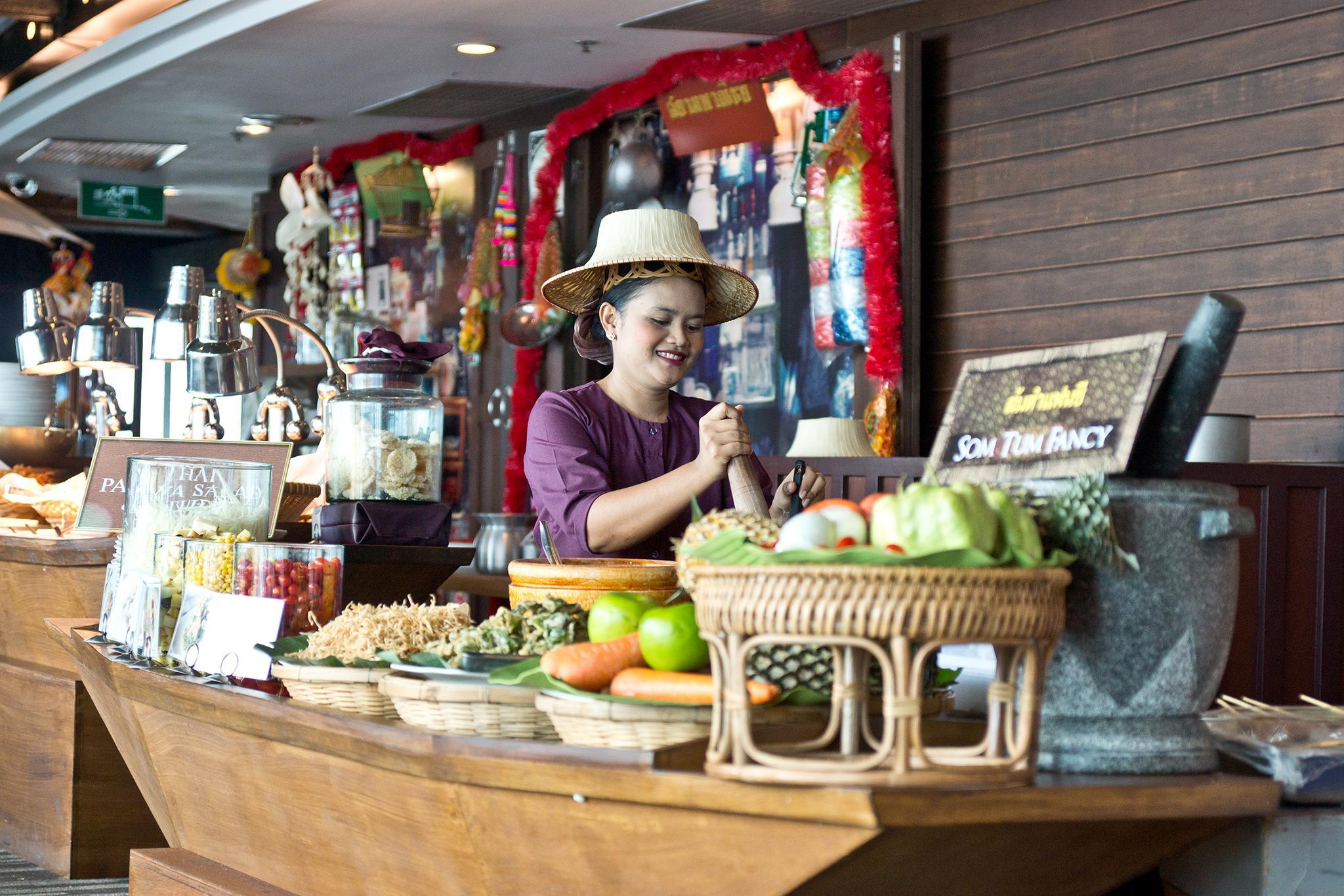 Hotell Baiyoke Sky 4*
