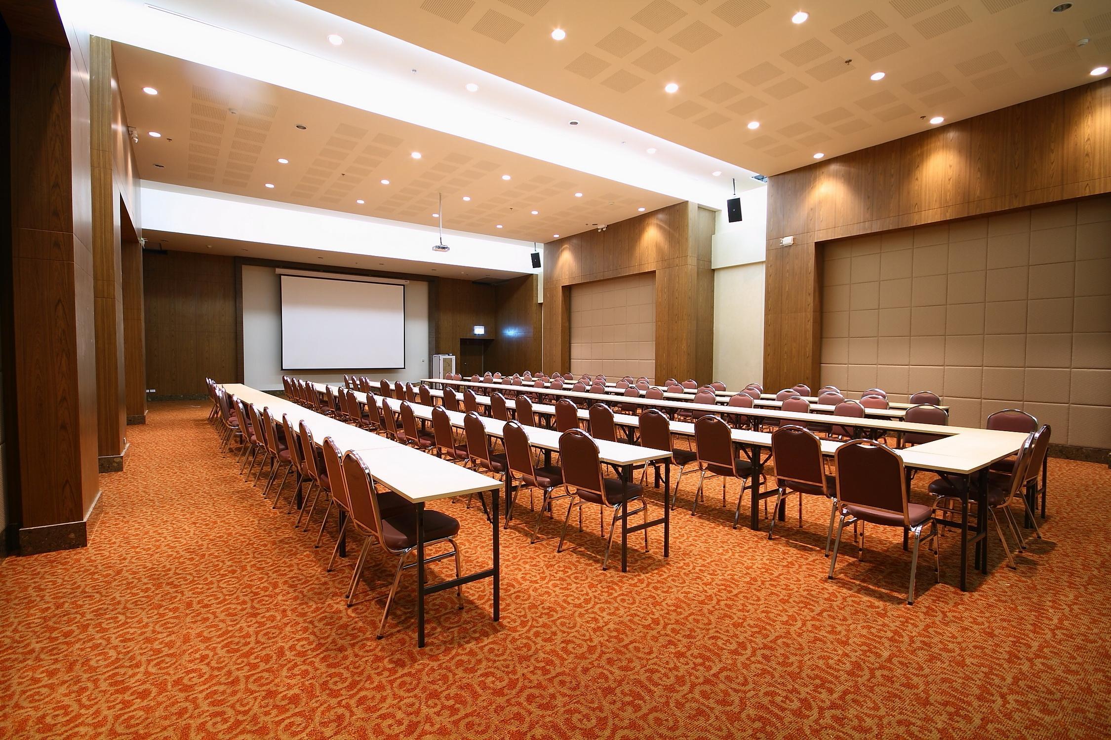 Centara Life Government Complex & Convention Centre Chaeng Watthana 4*