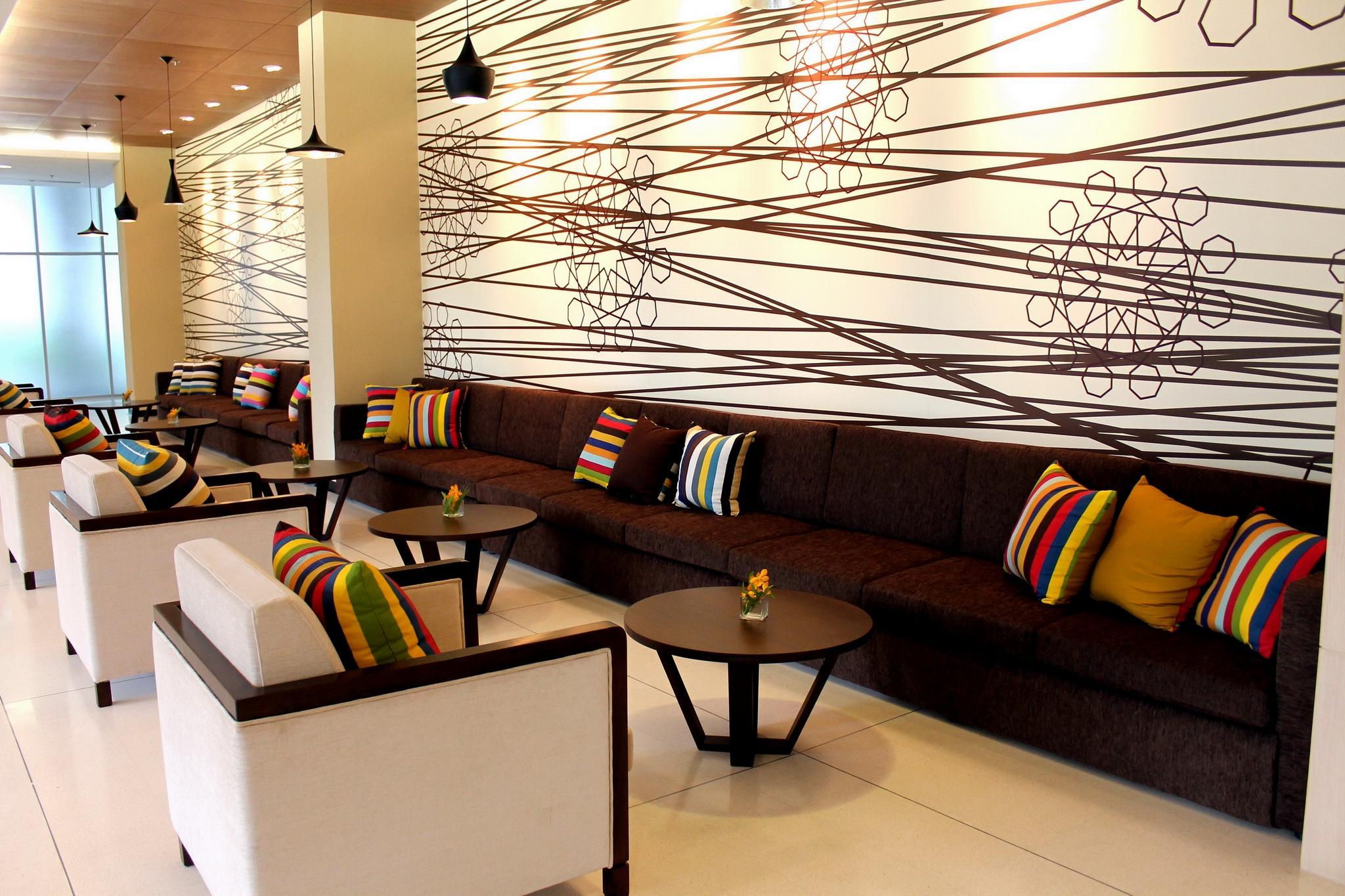 Centara Life Government Complex & Convention Centre Chaeng Watthana Hotel Bangkok