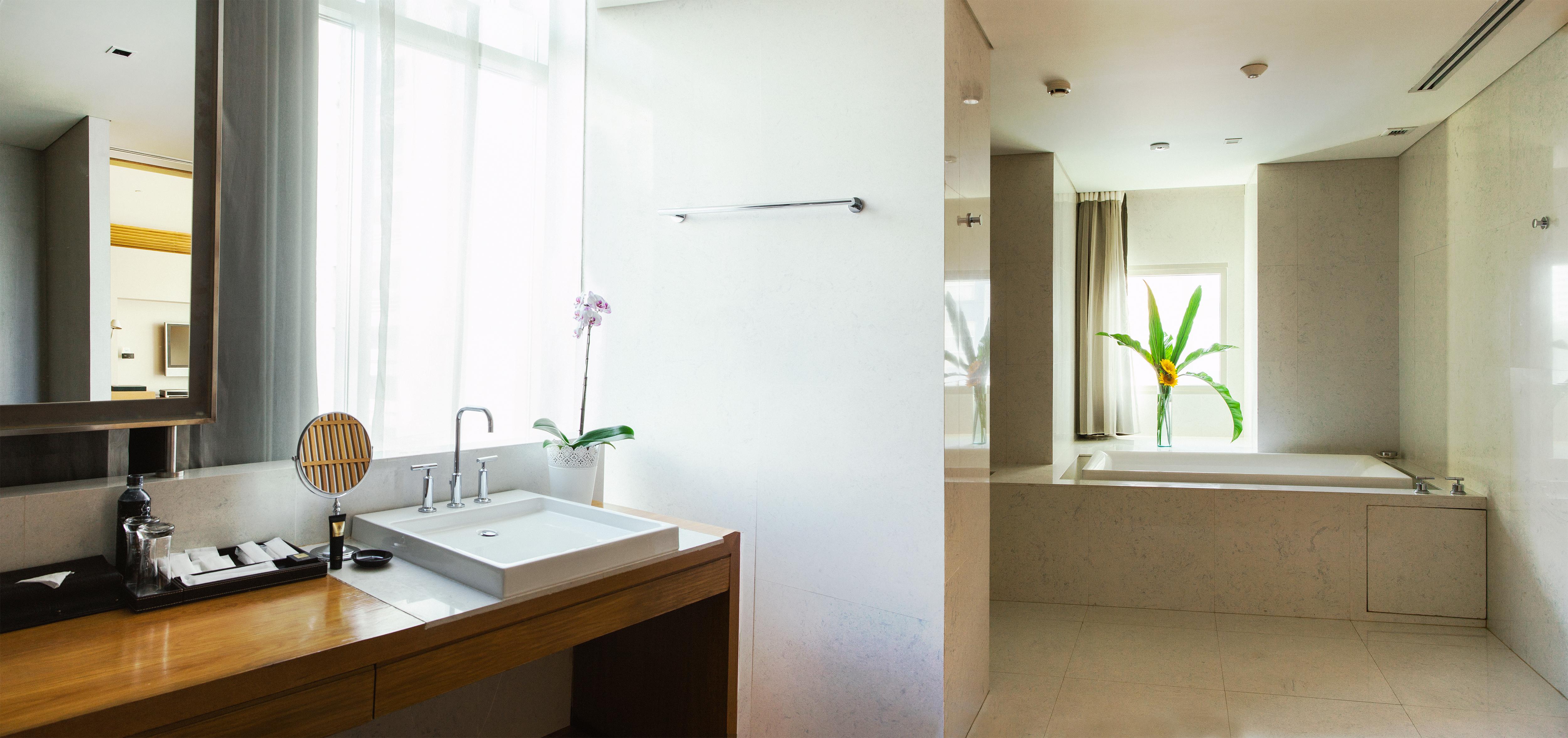 Maduzi Hotel, Bangkok