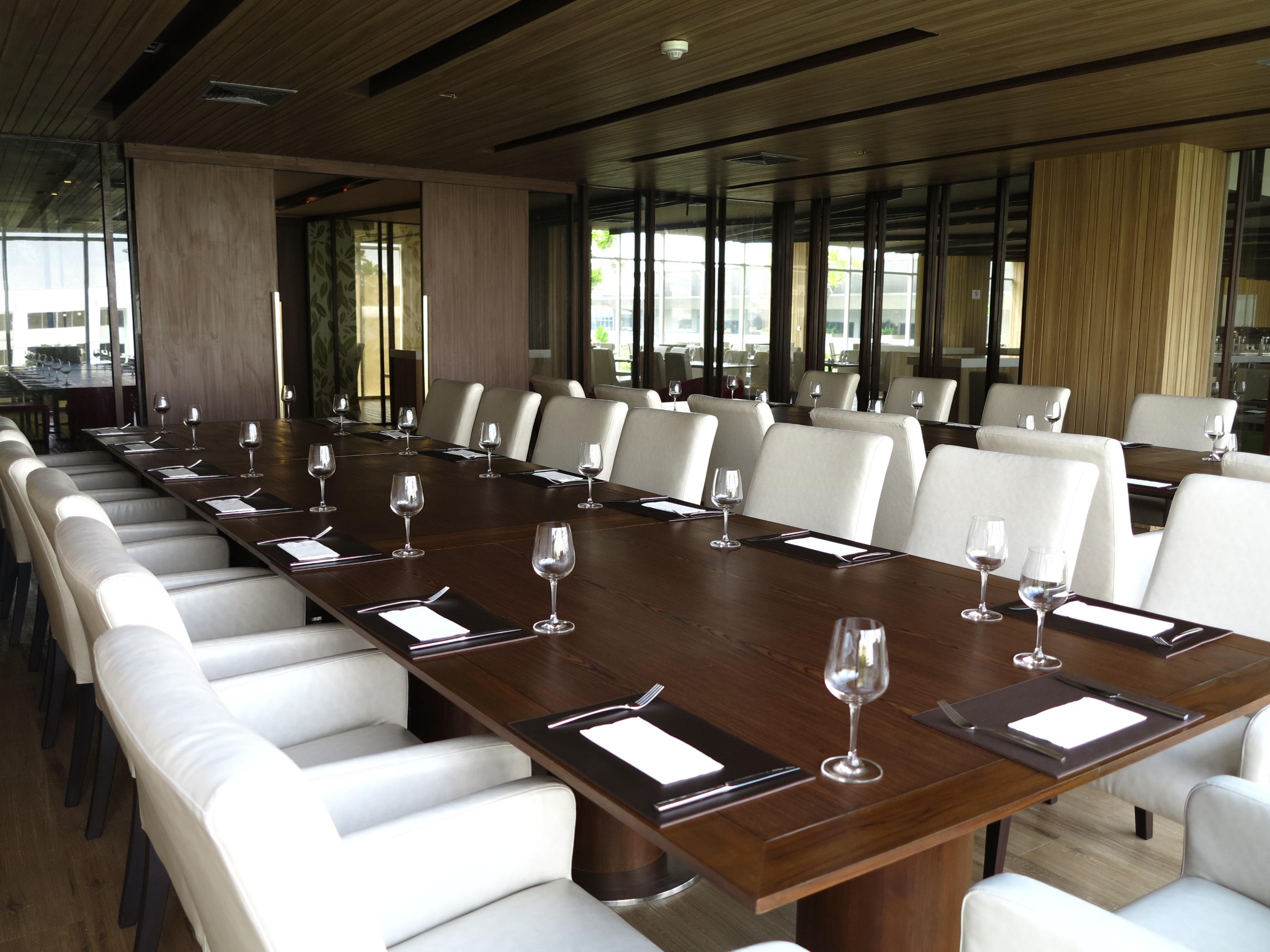 Centara Life Government Complex & Convention Centre Chaeng Watthana Hotel