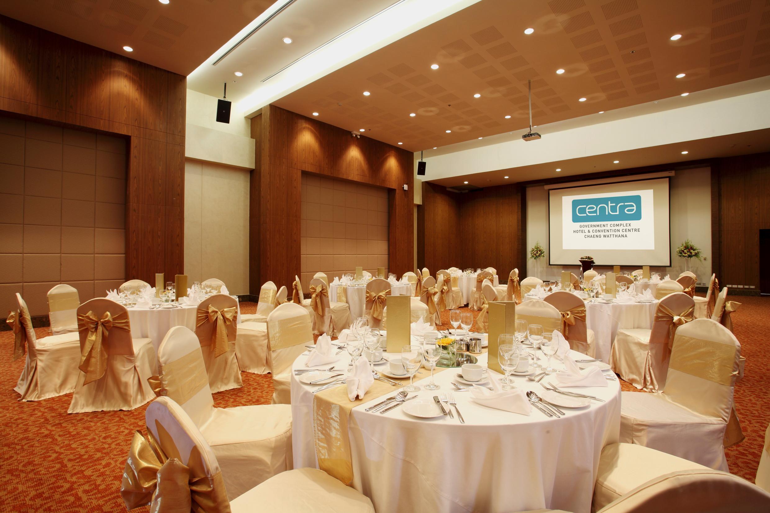 Centara Life Government Complex & Convention Centre Chaeng Watthana Hotel