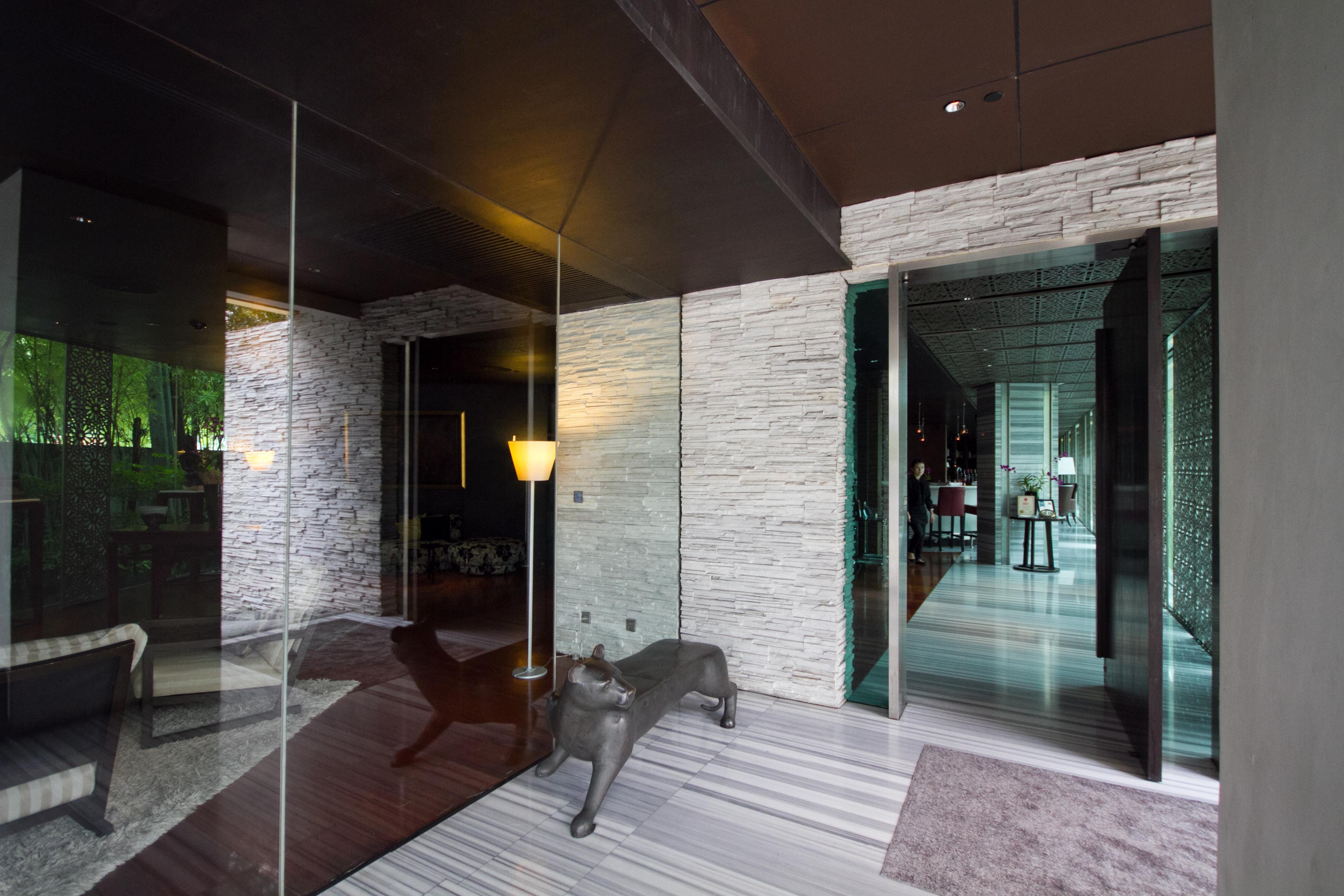 Maduzi Hotel, 4*