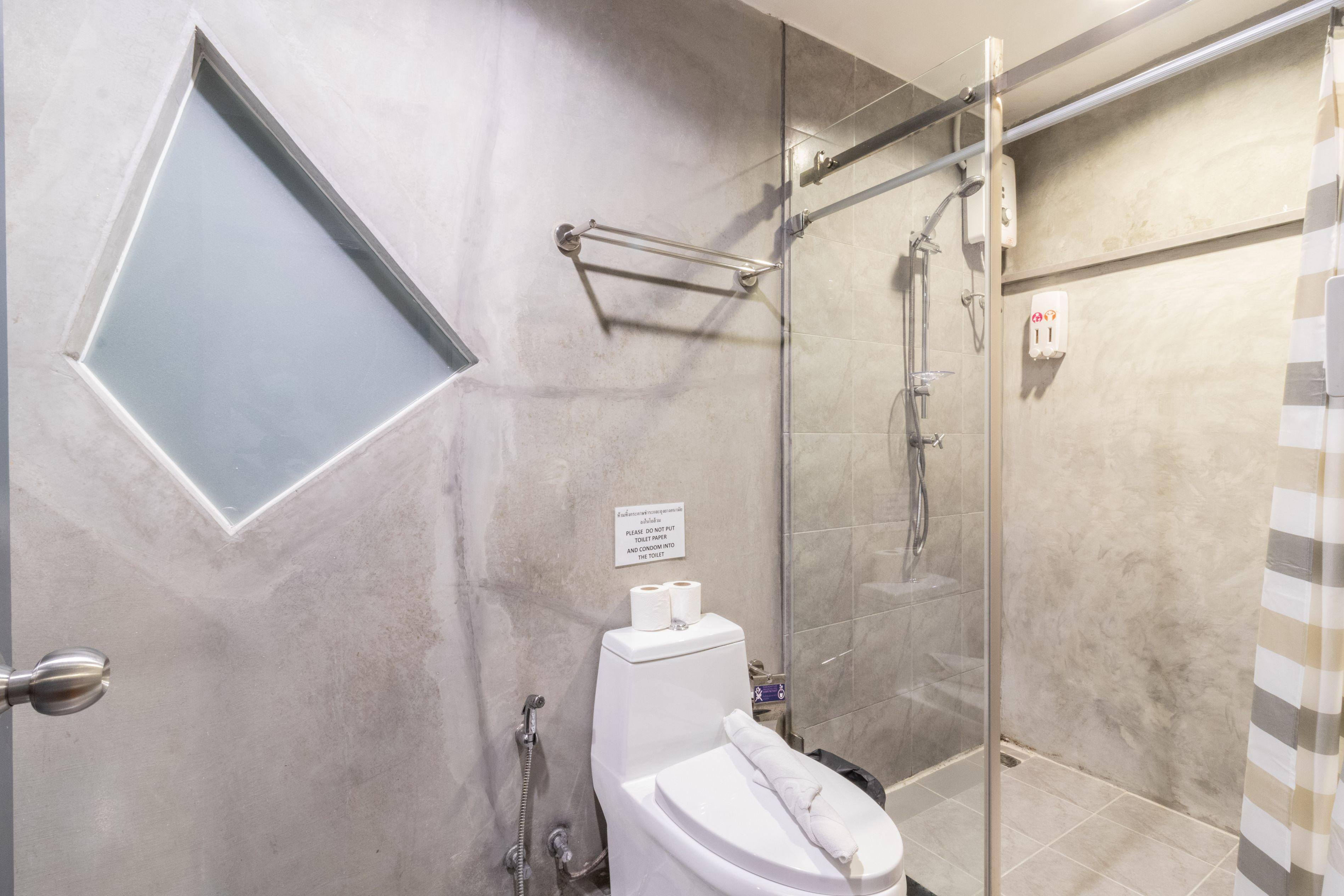 Hotel 63 2*