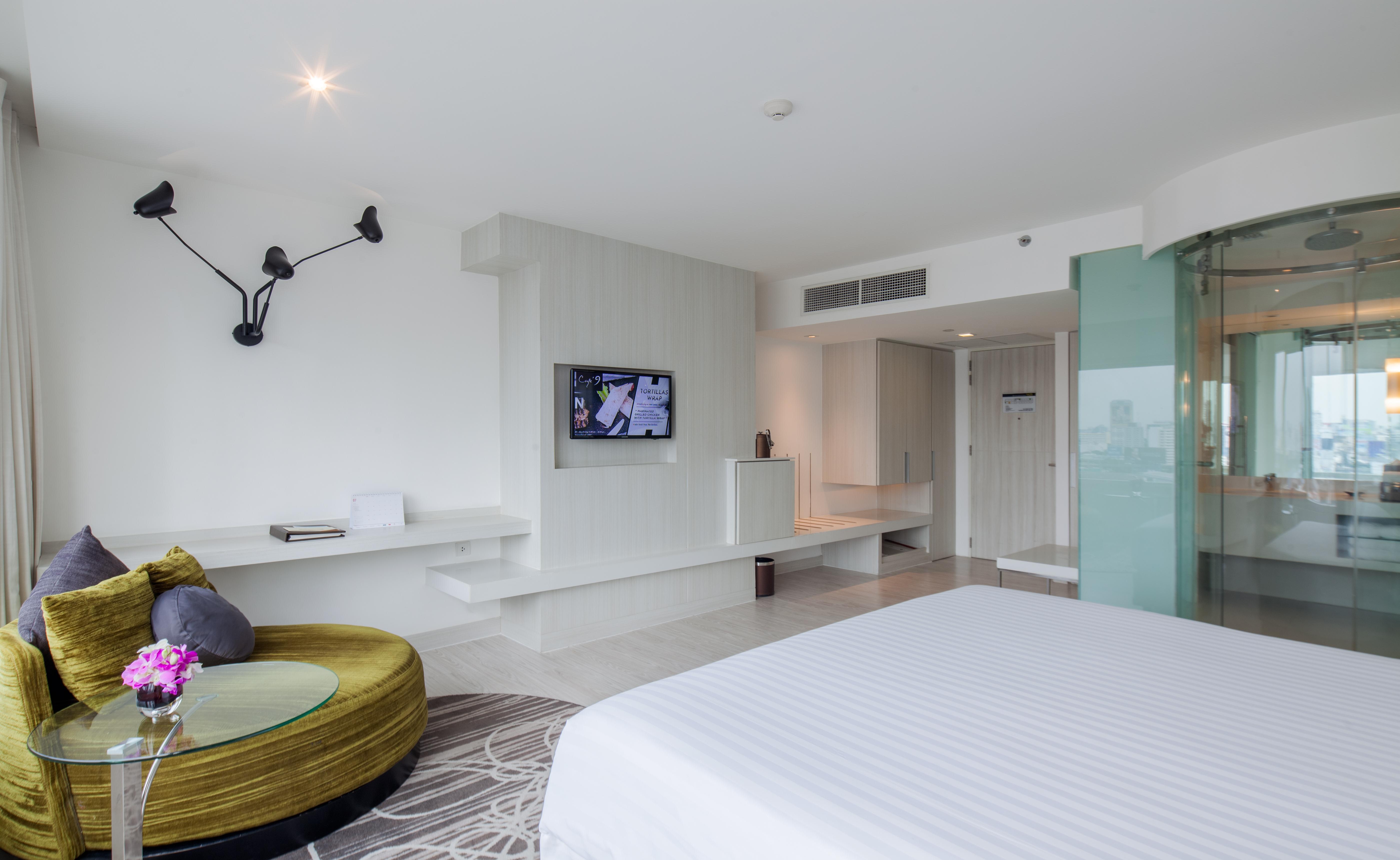 Centara Watergate Pavilion Hotel