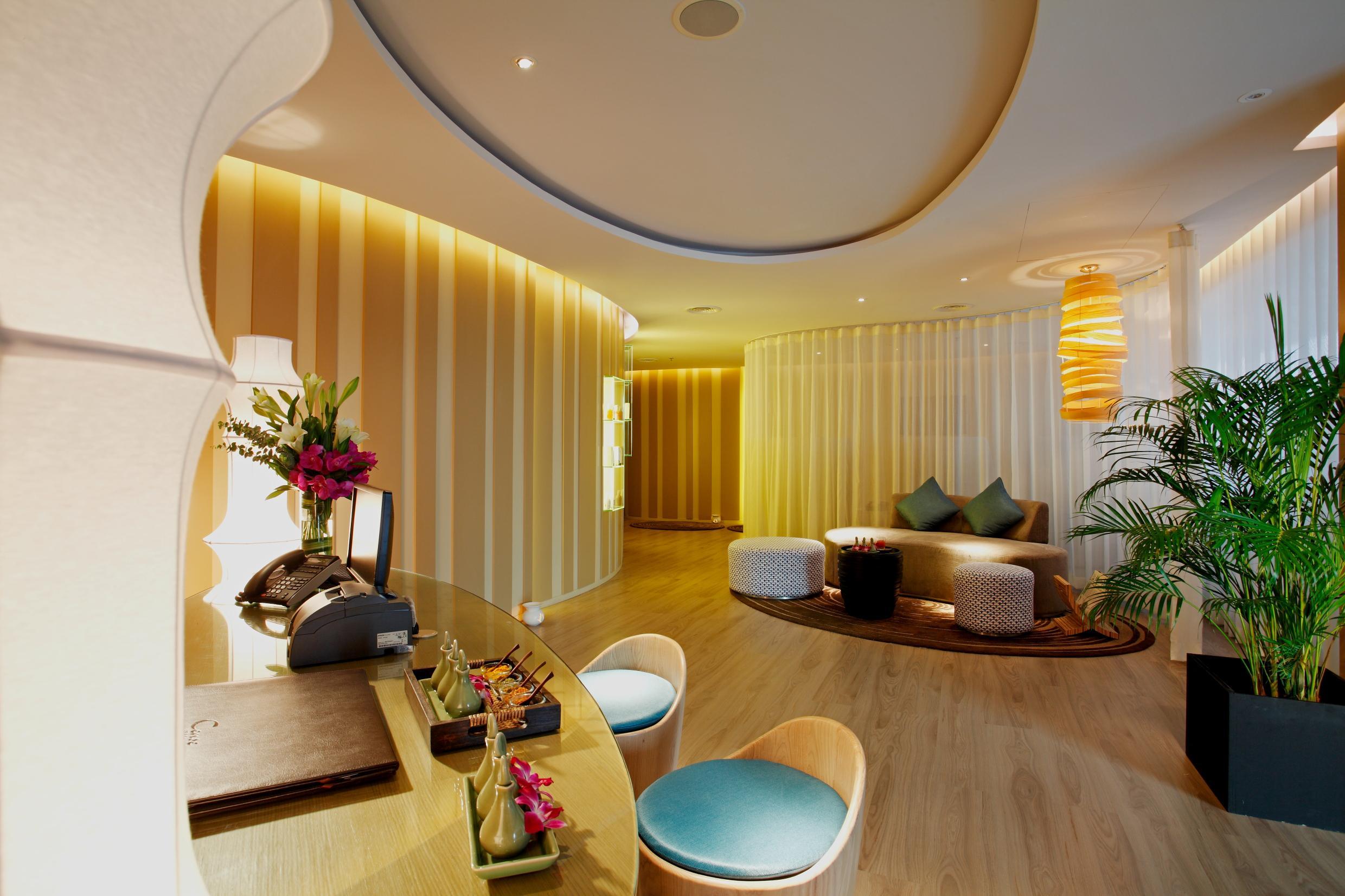 Centara Watergate Pavilion 4*
