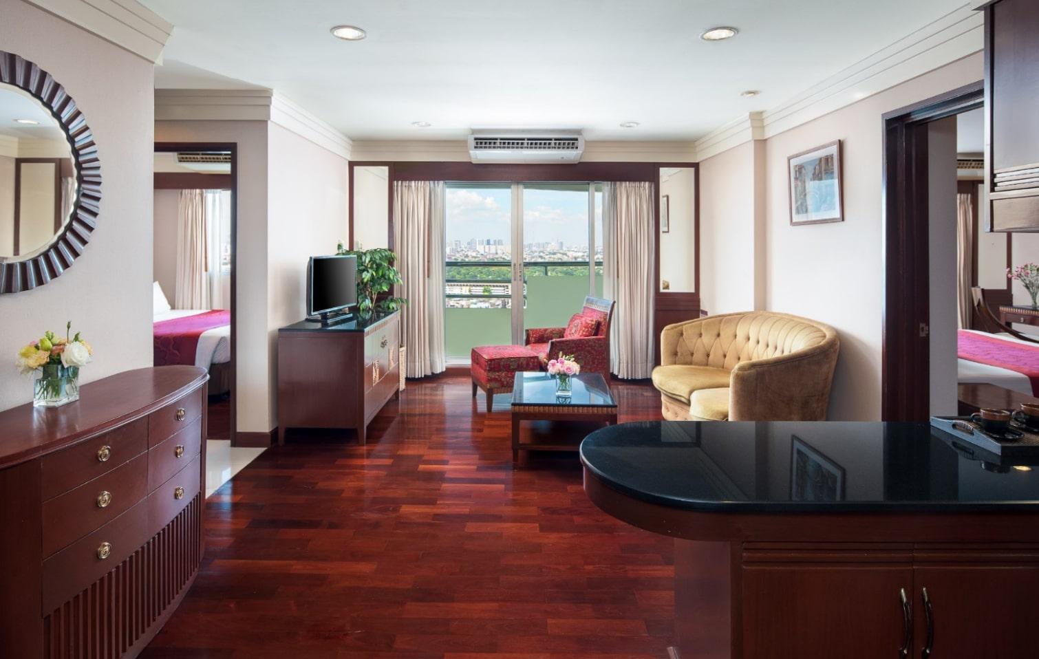 Palace 4*
