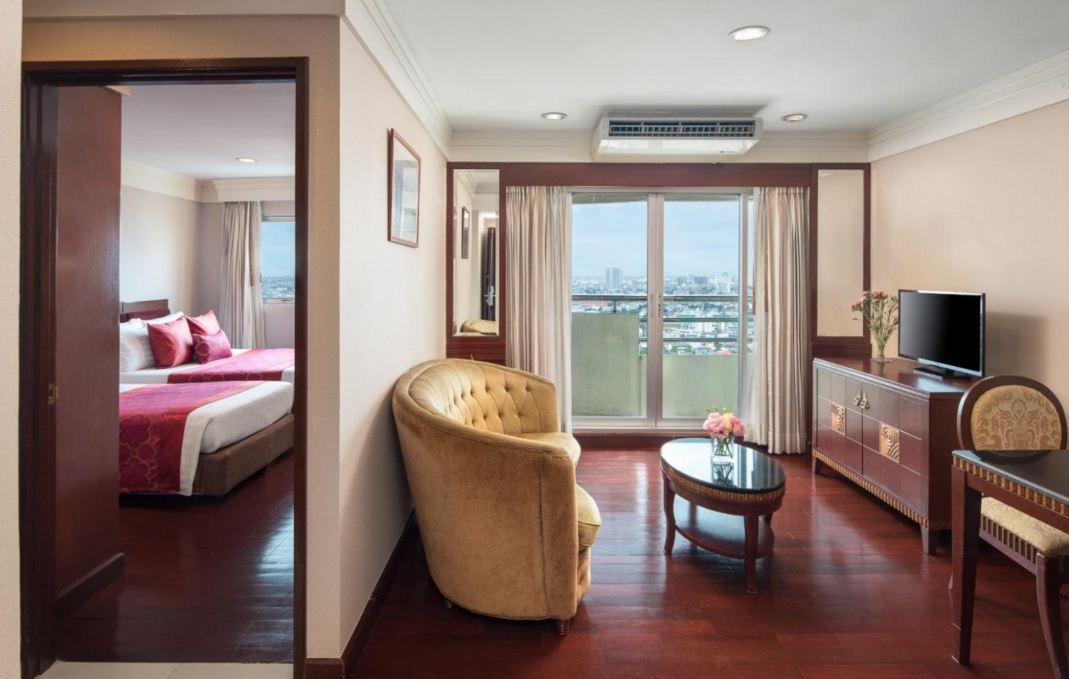 Palace 4*