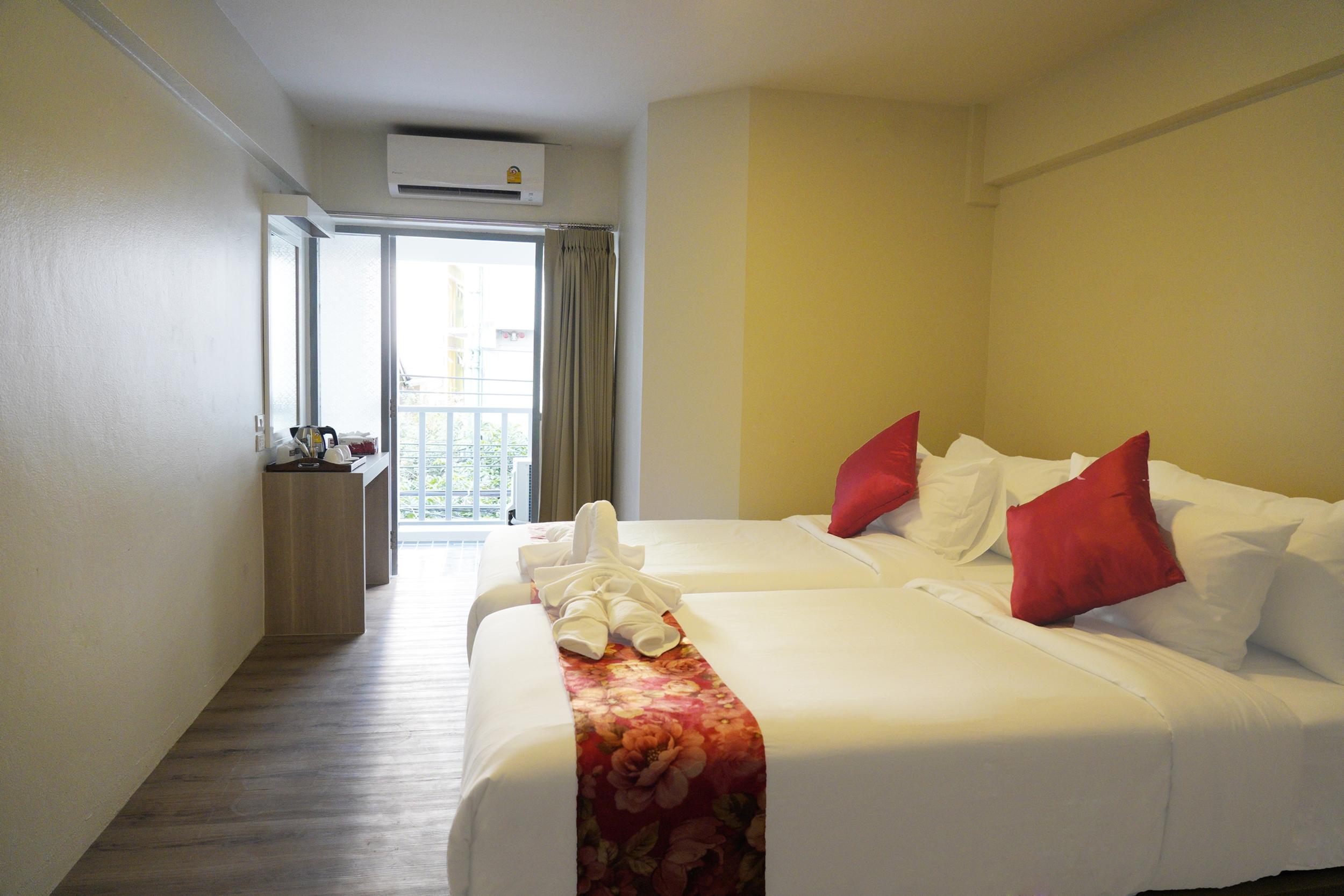 Wild Orchid Hotel 3*