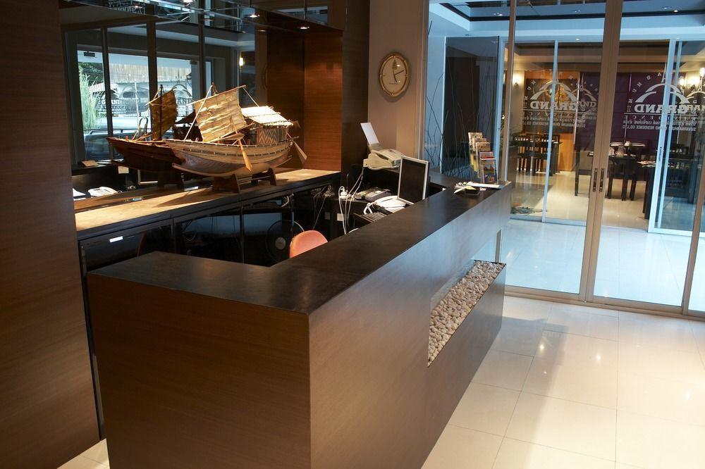 Hotel Grand Pinnacle